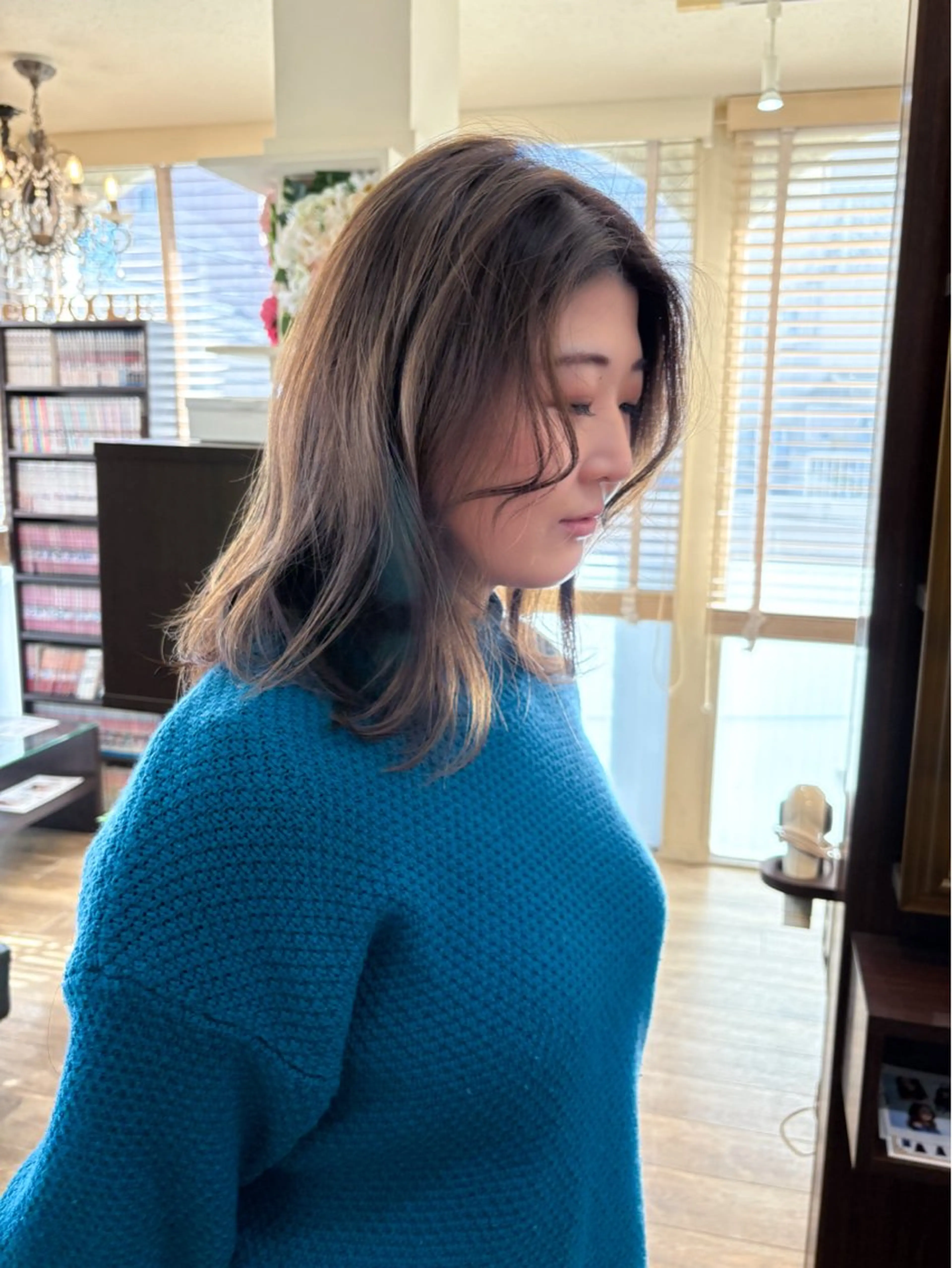 ミディアム Miyamoto Yasuchikaのヘアスタイル