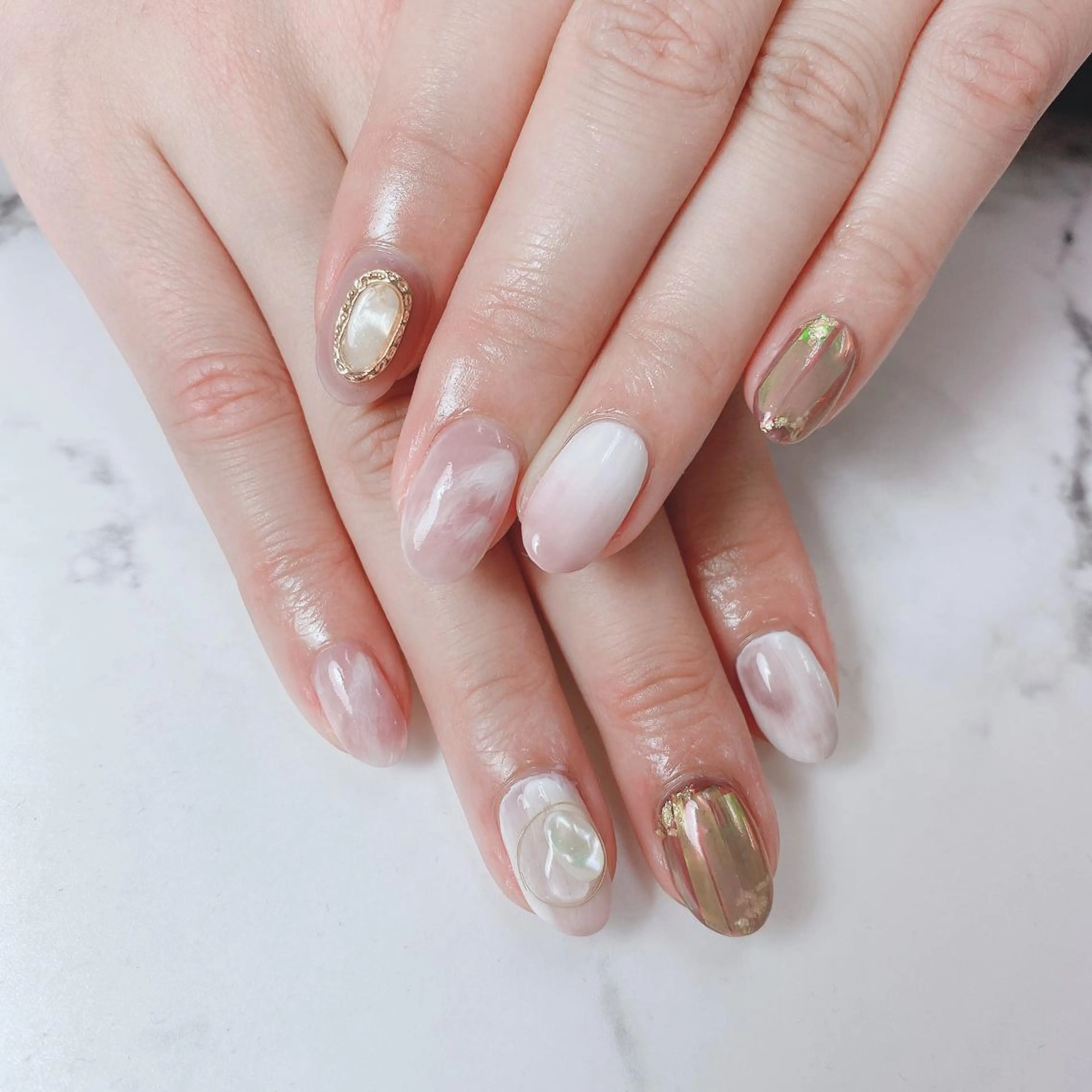 ネイル 持ち込み 石原 夕華のネイルデザイン