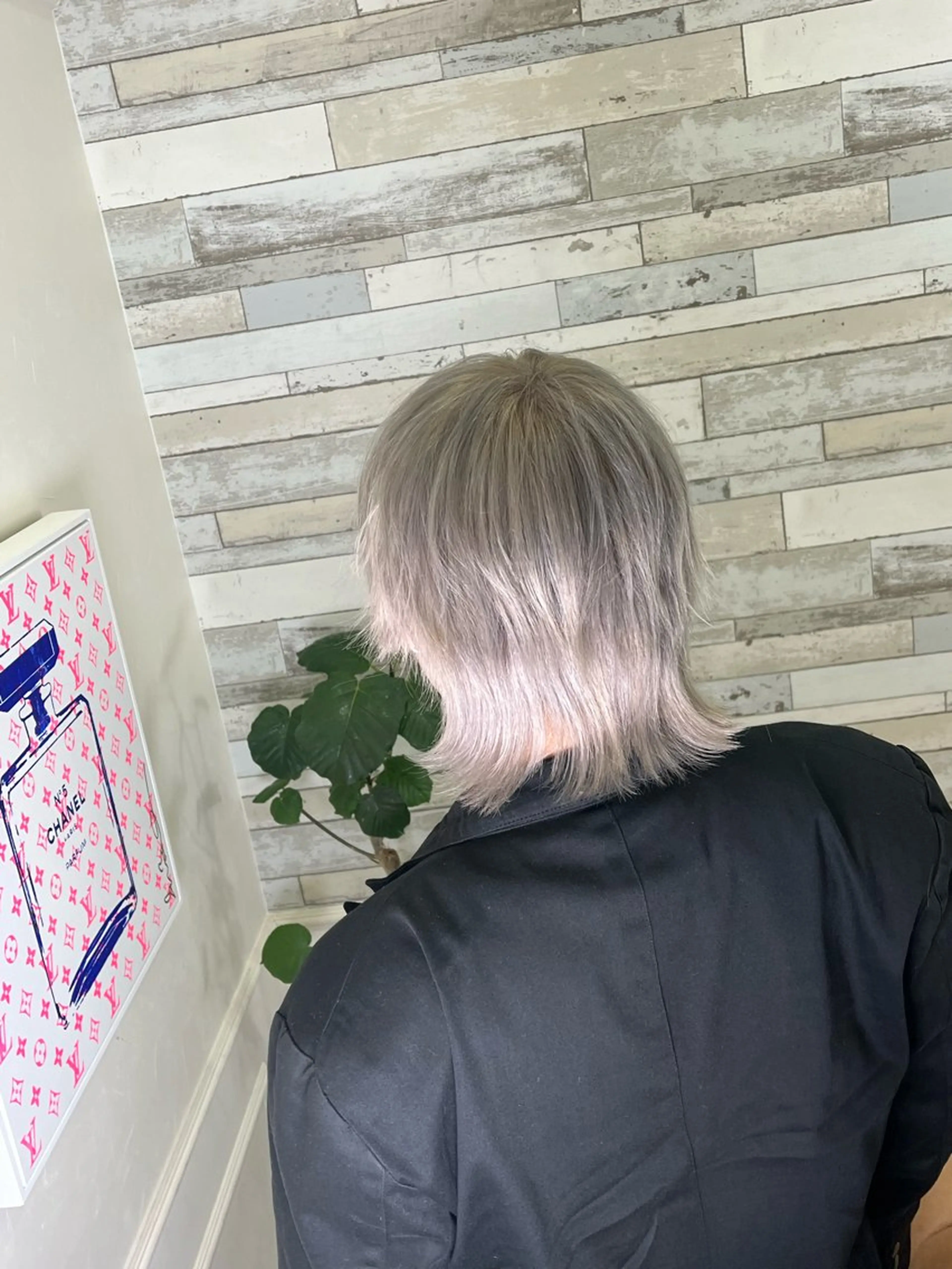 ミディアム カラー メンズ メンズブリーチ ブリーチ シルバー ホワイトシルバー トリートメント MIRA/梅田美容室 ブリーチ得意/ツグミのヘアスタイル