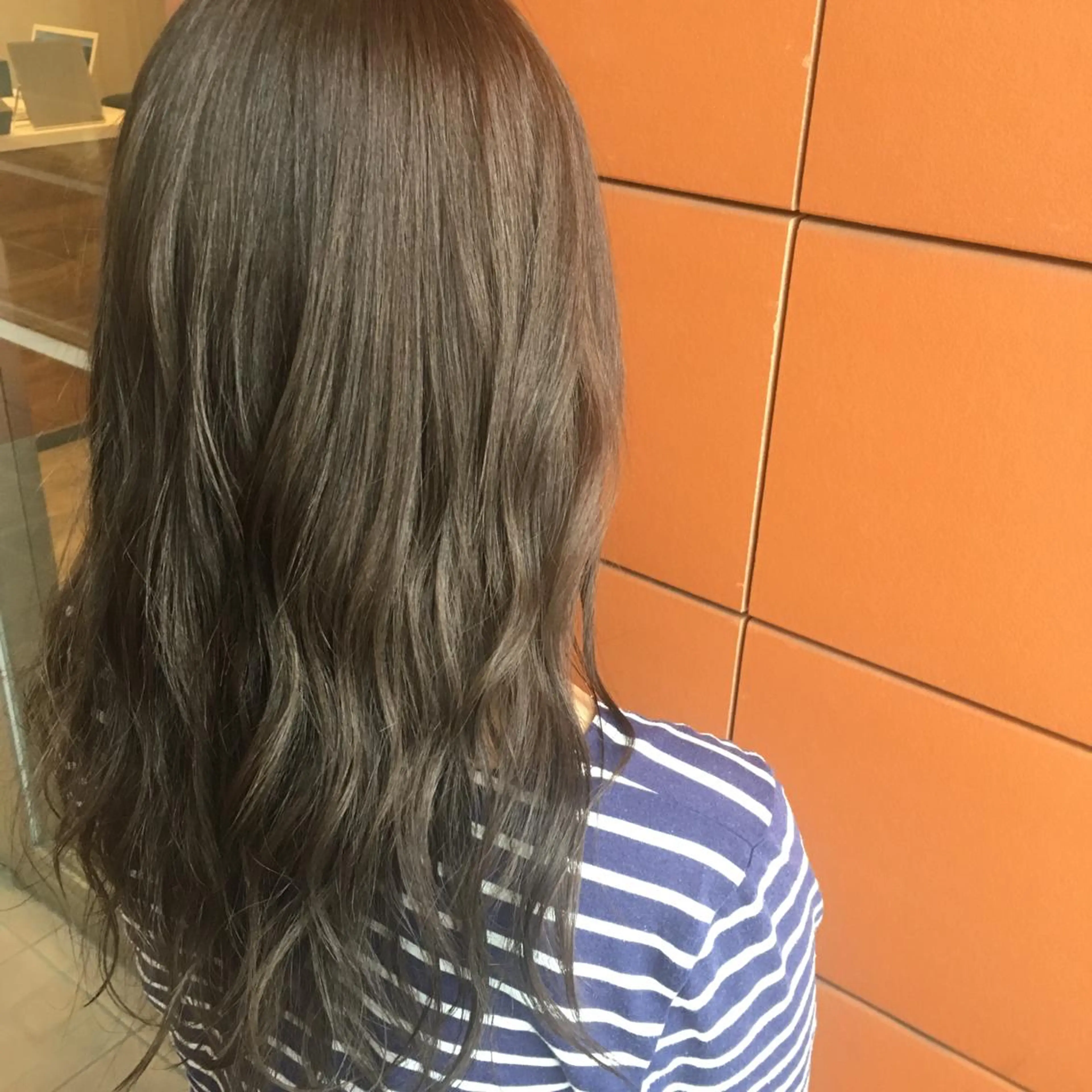 ロング カラー ベージュカラー ブリーチ ブリーチなしカラー 卒業式のヘアスタイル Minori【ミノリ】所属・井手 孔介のヘアスタイル