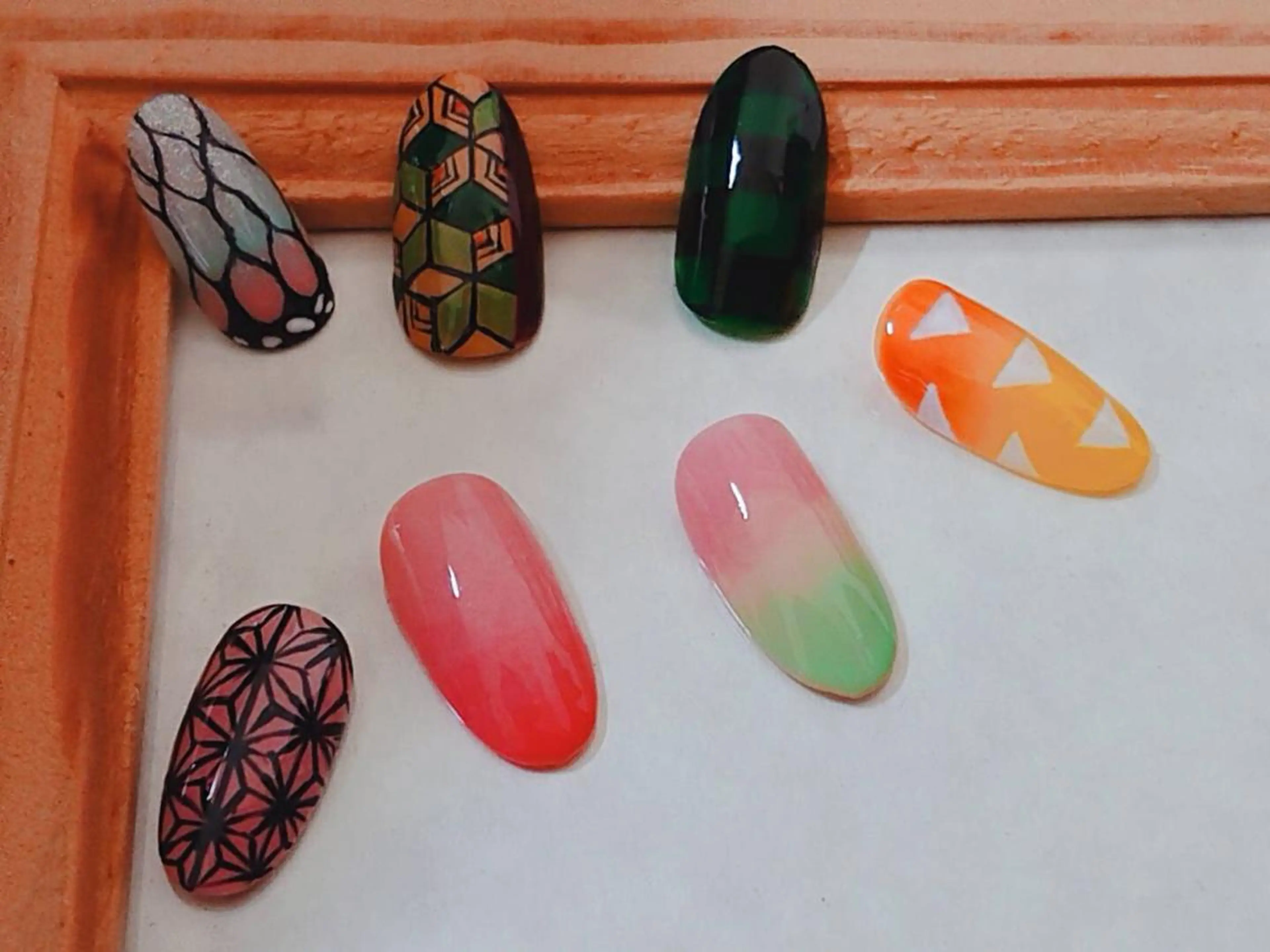 ネイル SINCERELY シンシアリー🌈のネイルデザイン