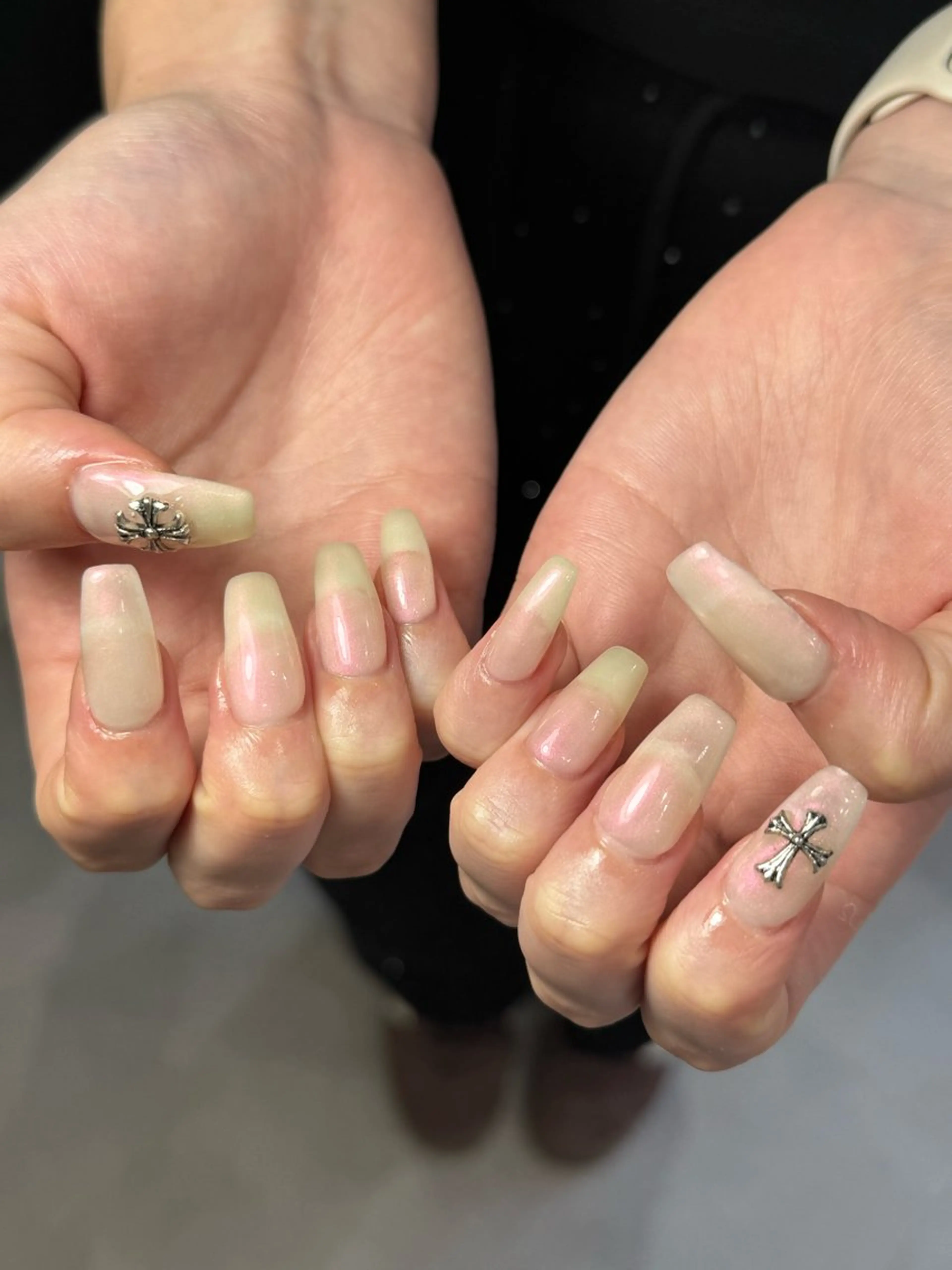 ネイル neouv所属・NEOUV_ mikuのネイルデザイン