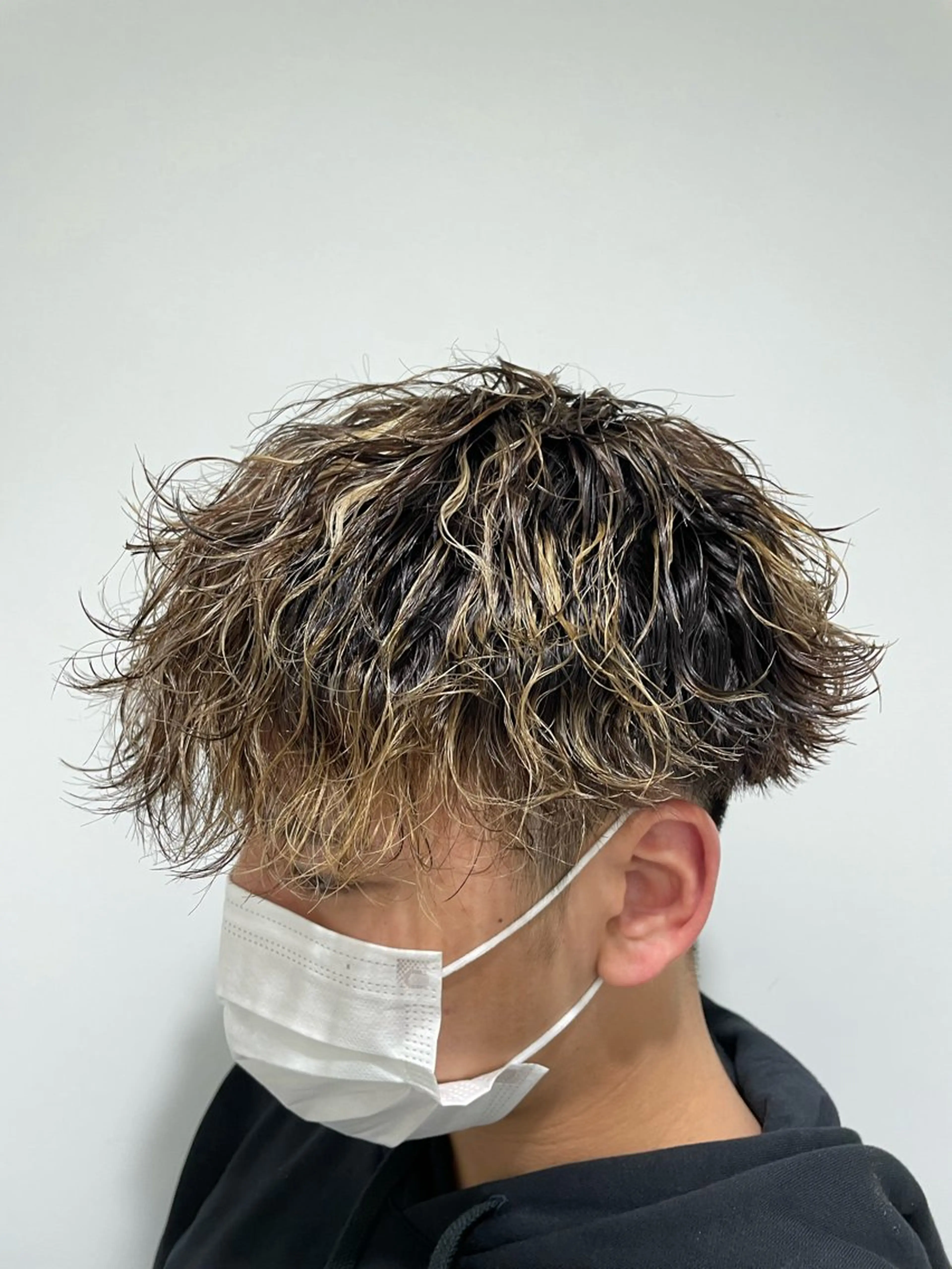 ショート カラー ヘアアレンジ メンズ メンズハイライト ハイライトカラー ハイライト カット ヘアカラー トリートメント ヘアセット 艶カラー の達人のヘアスタイル