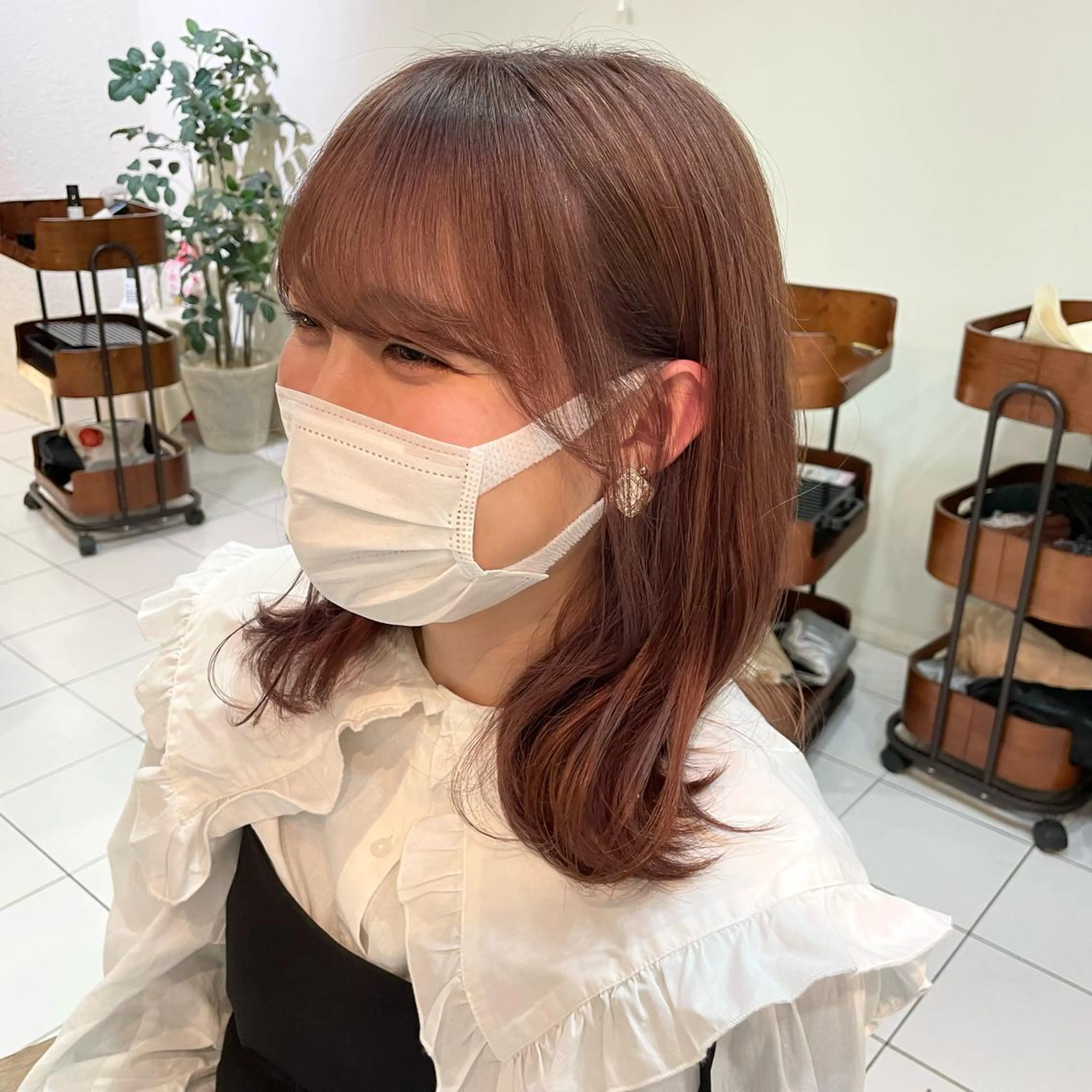 セミロング カラー ベージュカラー ブリーチ ショコラベージュ 透明感カラー/ 寺田千雅子のヘアスタイル