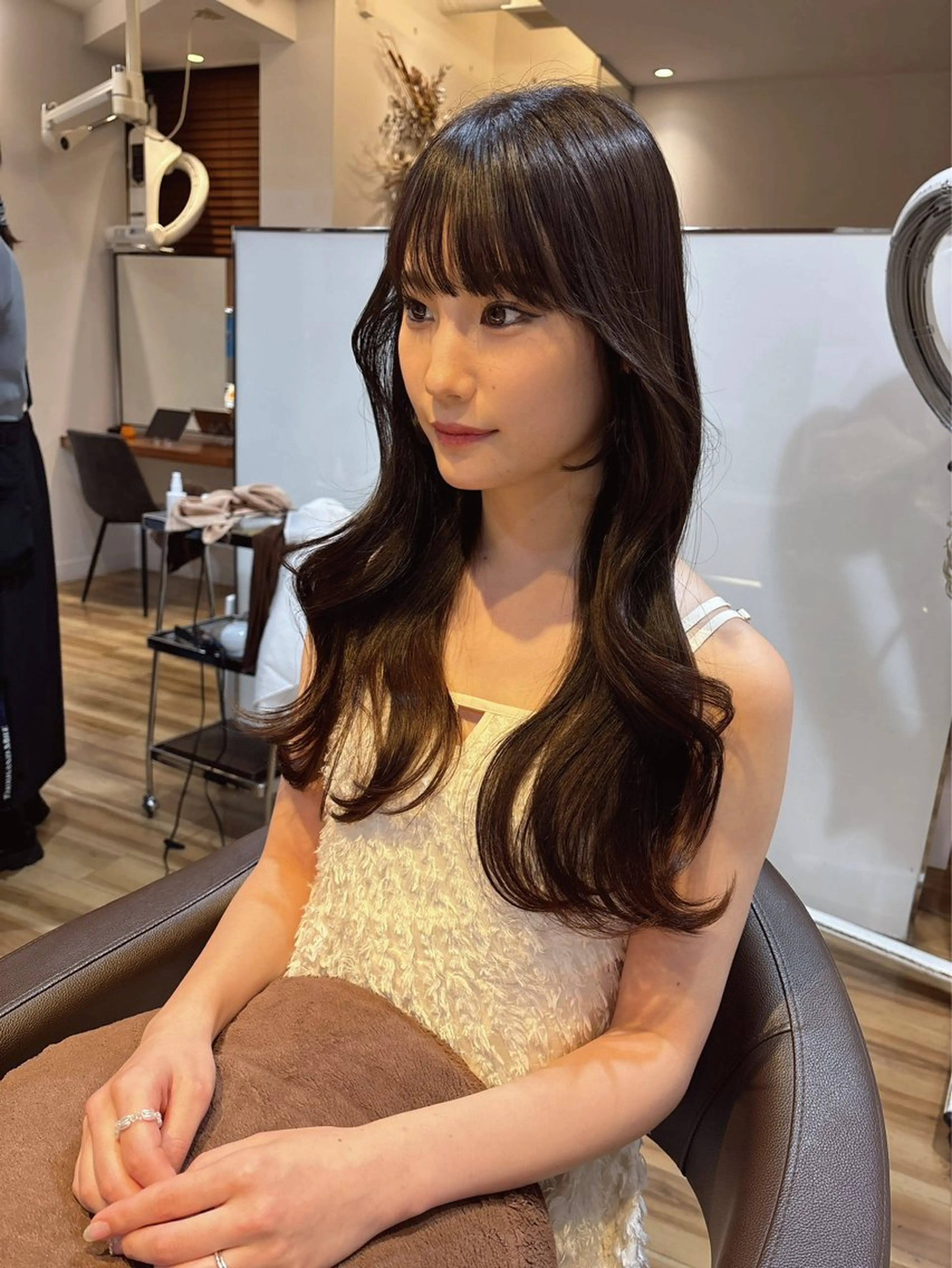 ロング カラー ブラウンカラー 韓国風ヘア カット ヘアカラー トリートメント レイヤーカット /透明感/千葉怜寿のヘアスタイル