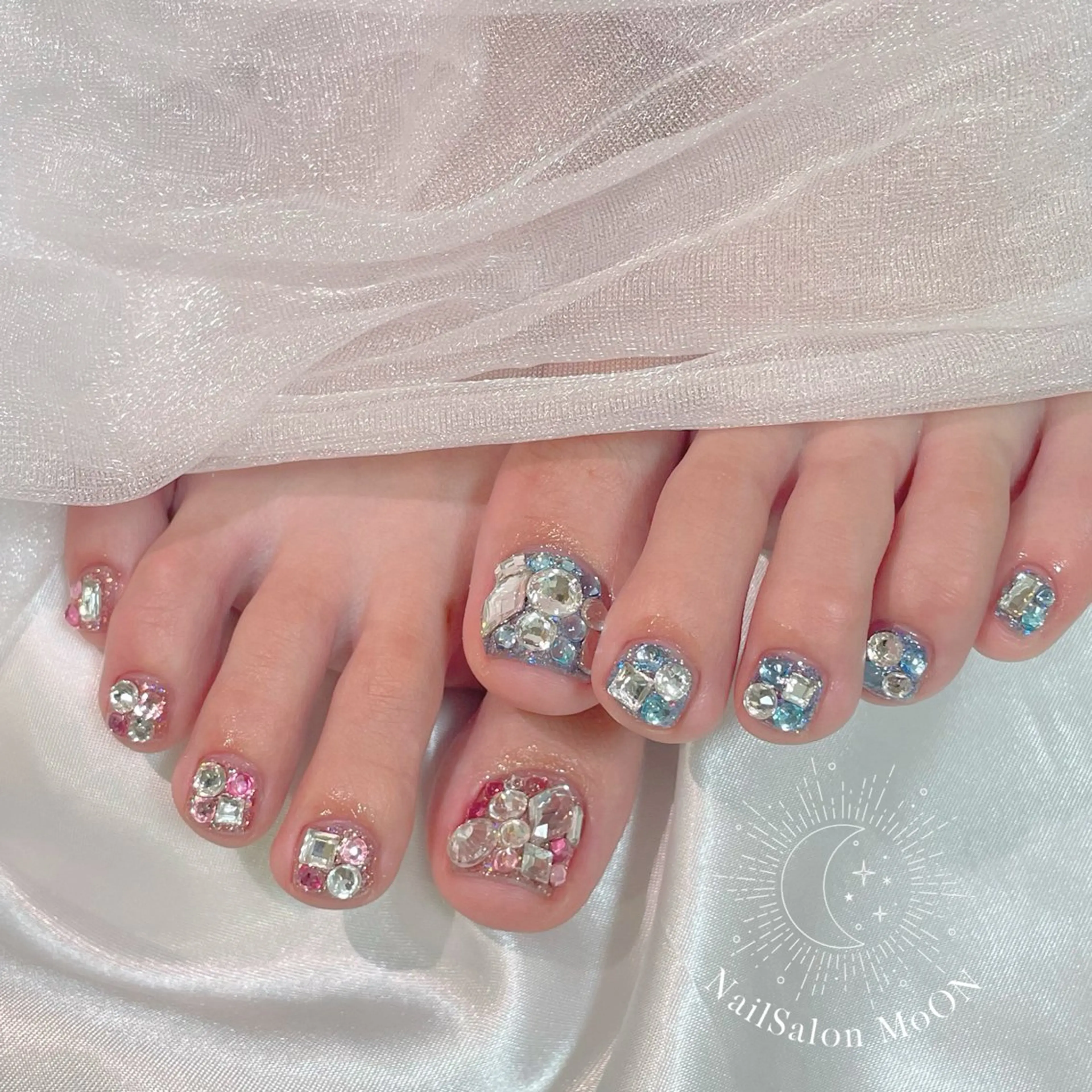 ネイル フットネイル MoON...❤︎ MeGuのネイルデザイン