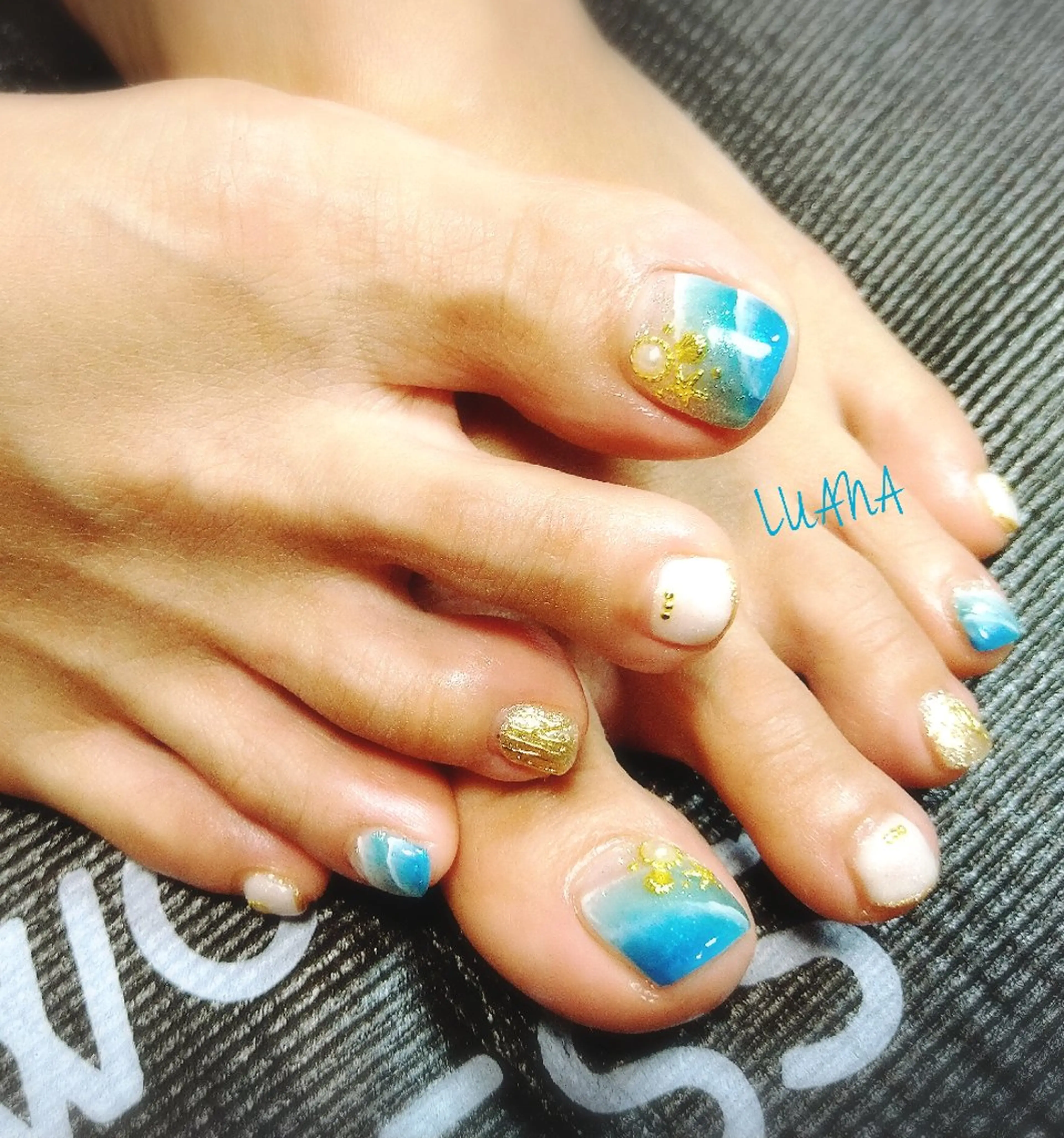 ネイル フットネイル LUANA  TAKAHASHIのネイルデザイン