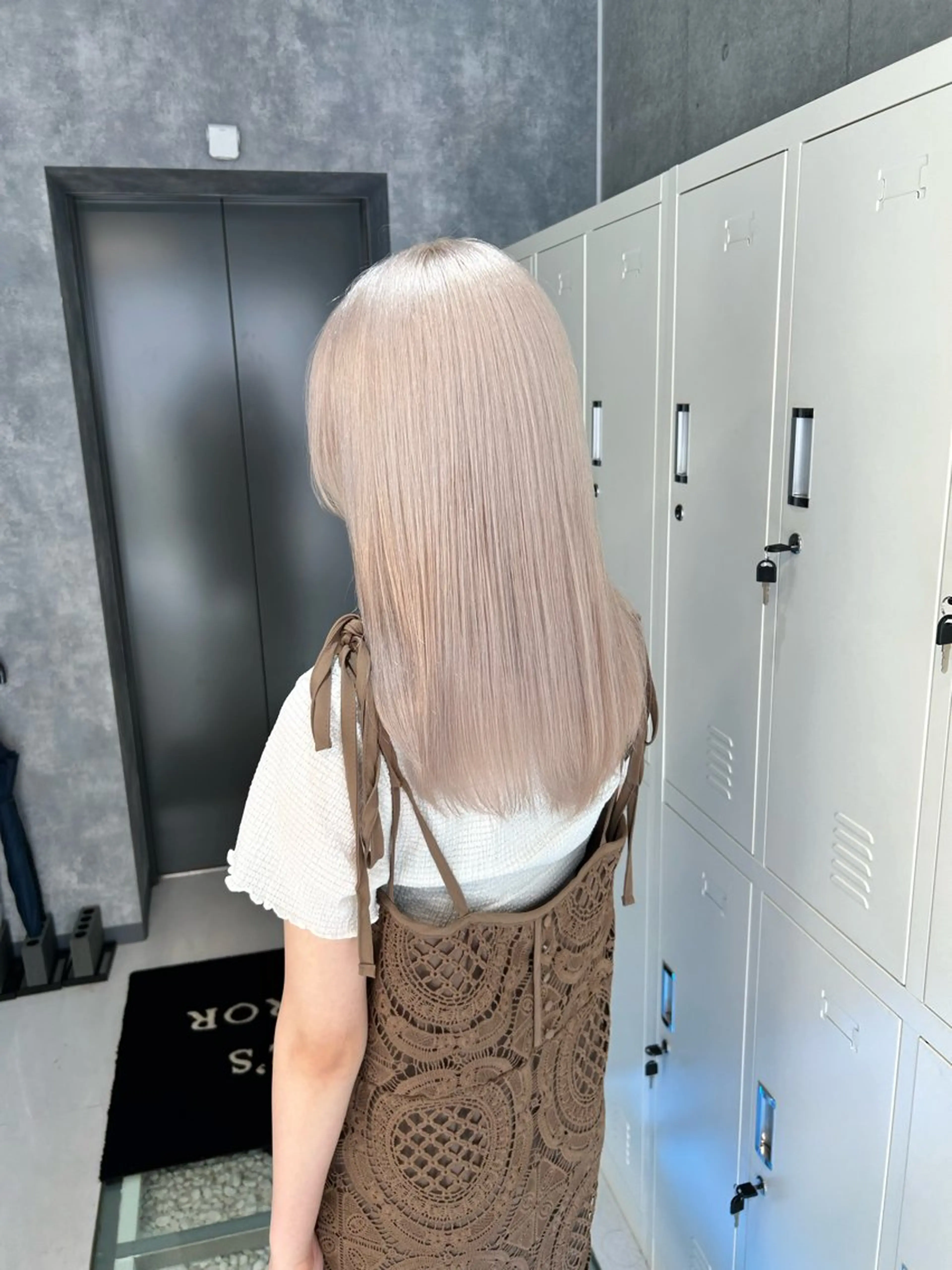 セミロング ヘアカラー トリートメント ✨メンズ特化& ブリーチ特化Ryuのヘアスタイル