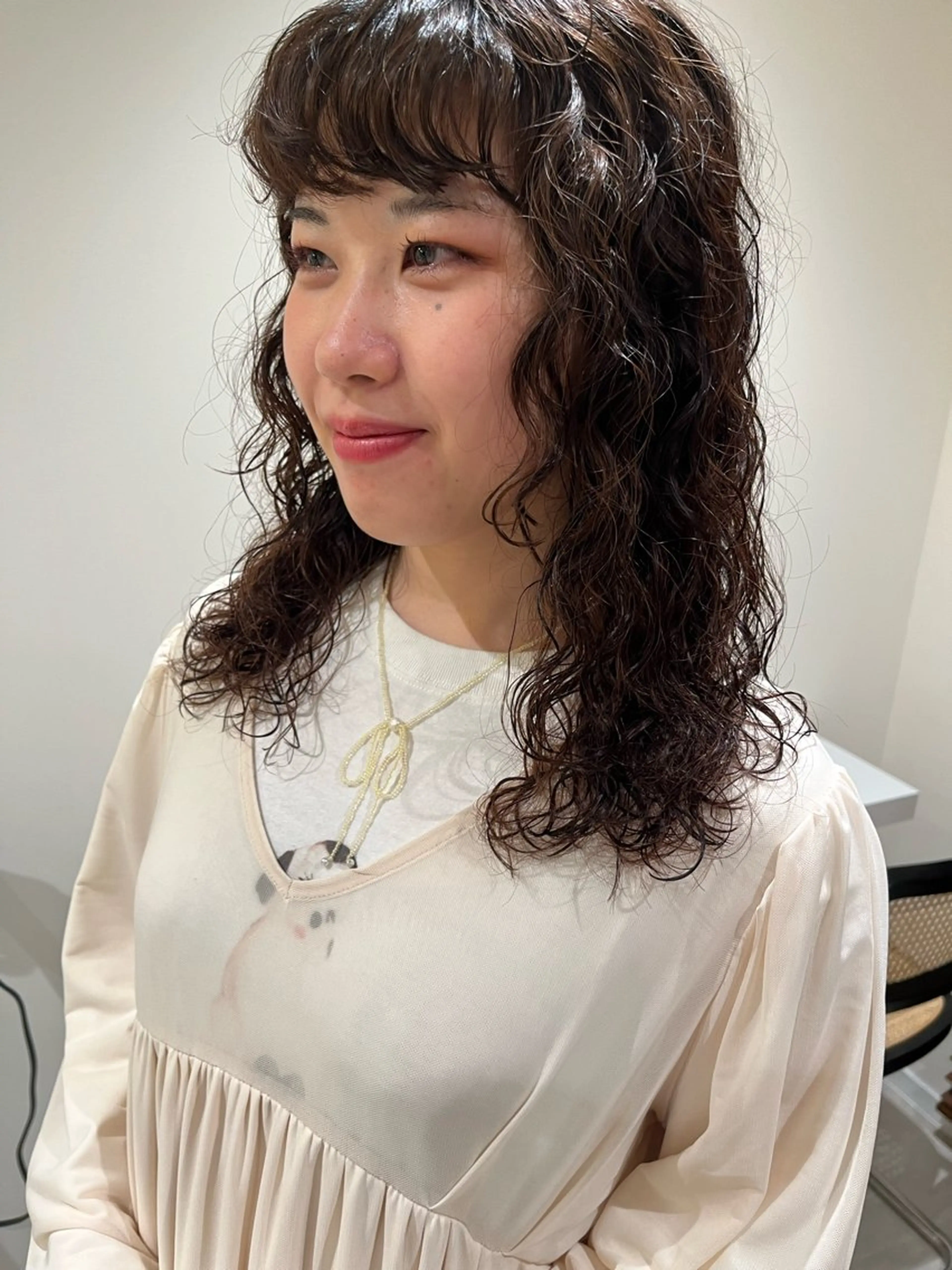 セミロング カラー パーマ セミロングパーマ GO TODAY シェアサロン 表参道Flos店所属・nishi fuyumiのヘアスタイル