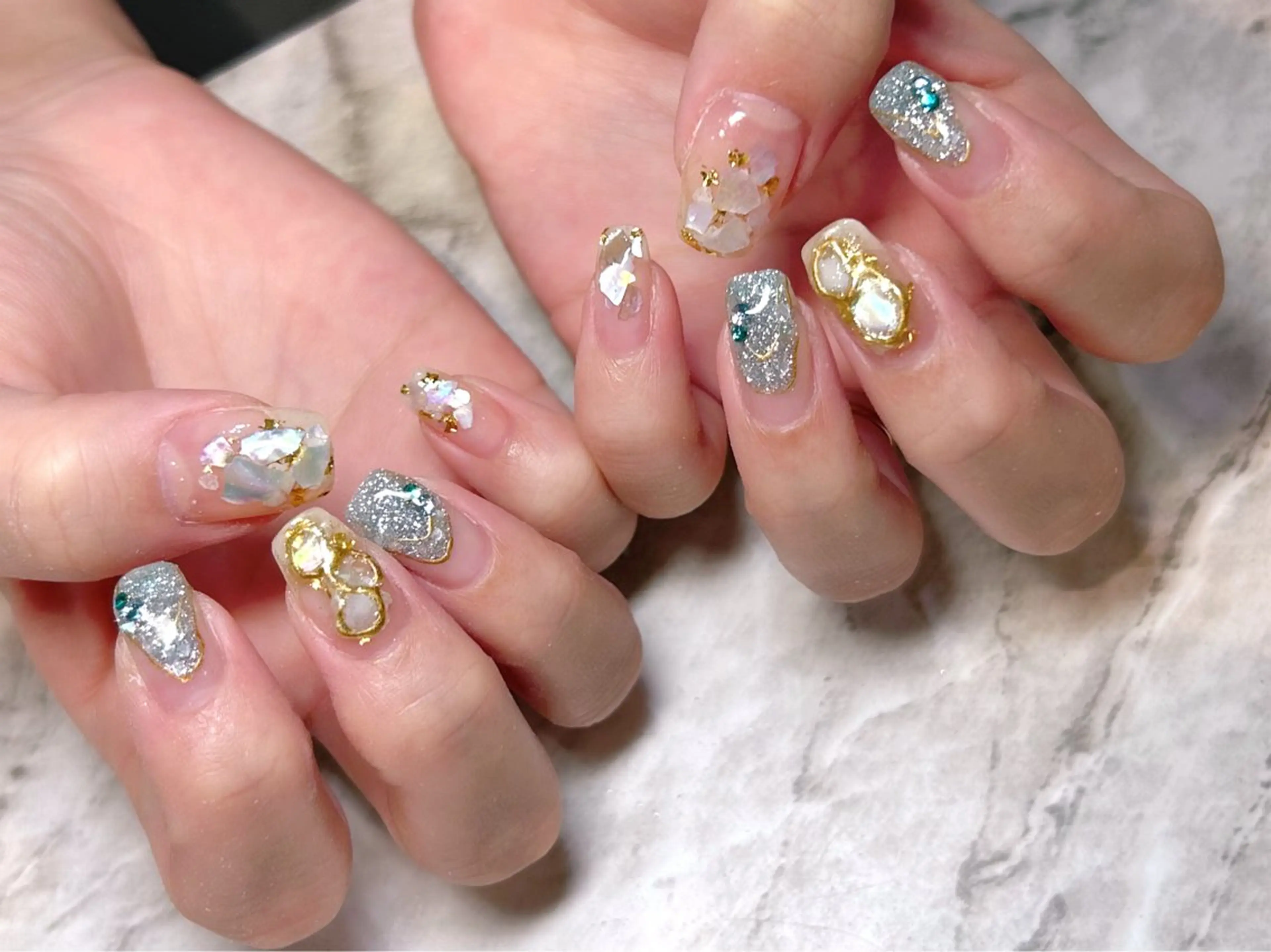 ネイル Re Pearl～コーディネートサロン～ 市駅前店所属・NARUMI HYODOのネイルデザイン