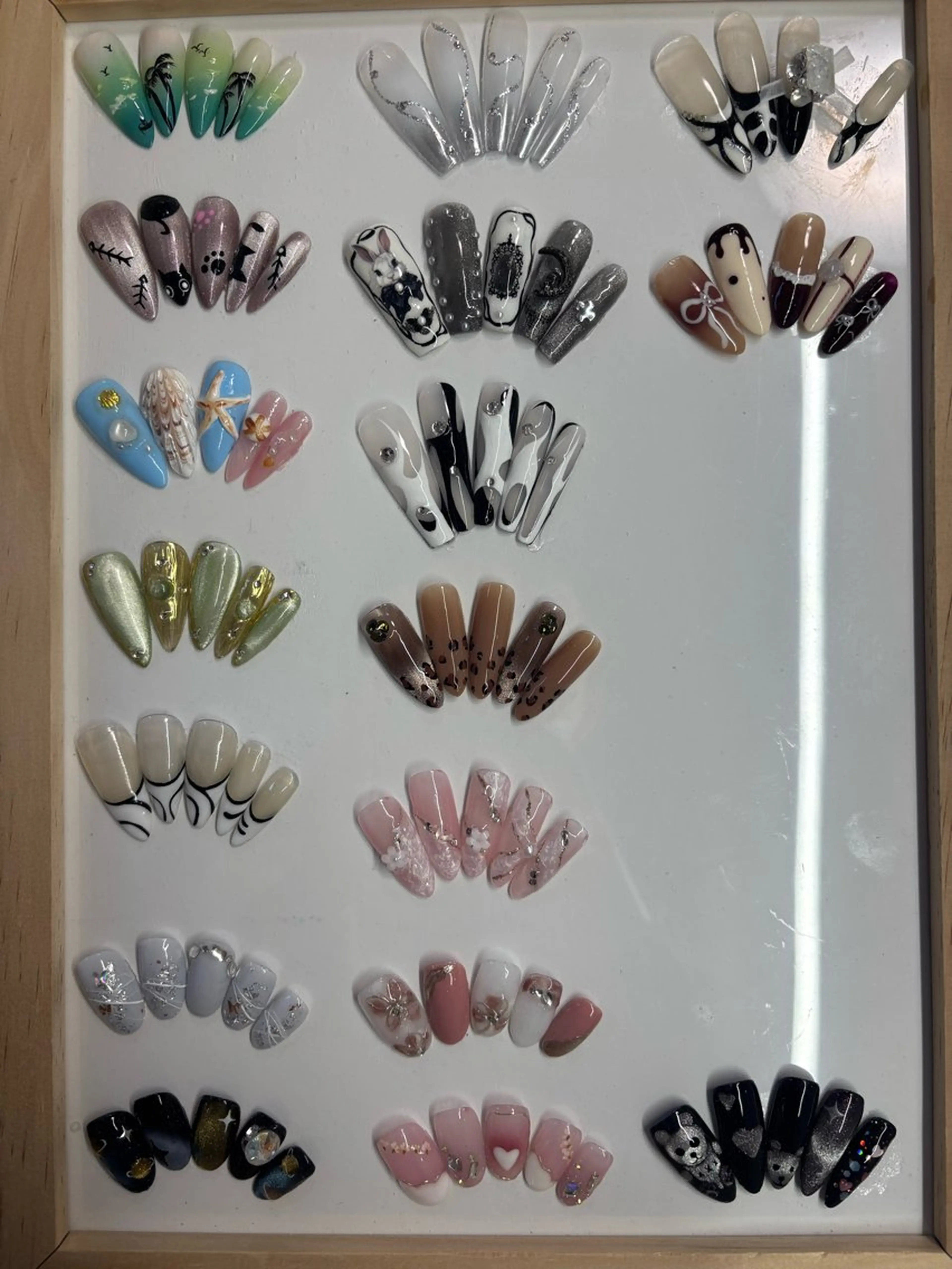 ネイル ハンドネイル Sophia  Nail salon所属・み ゆのネイルデザイン