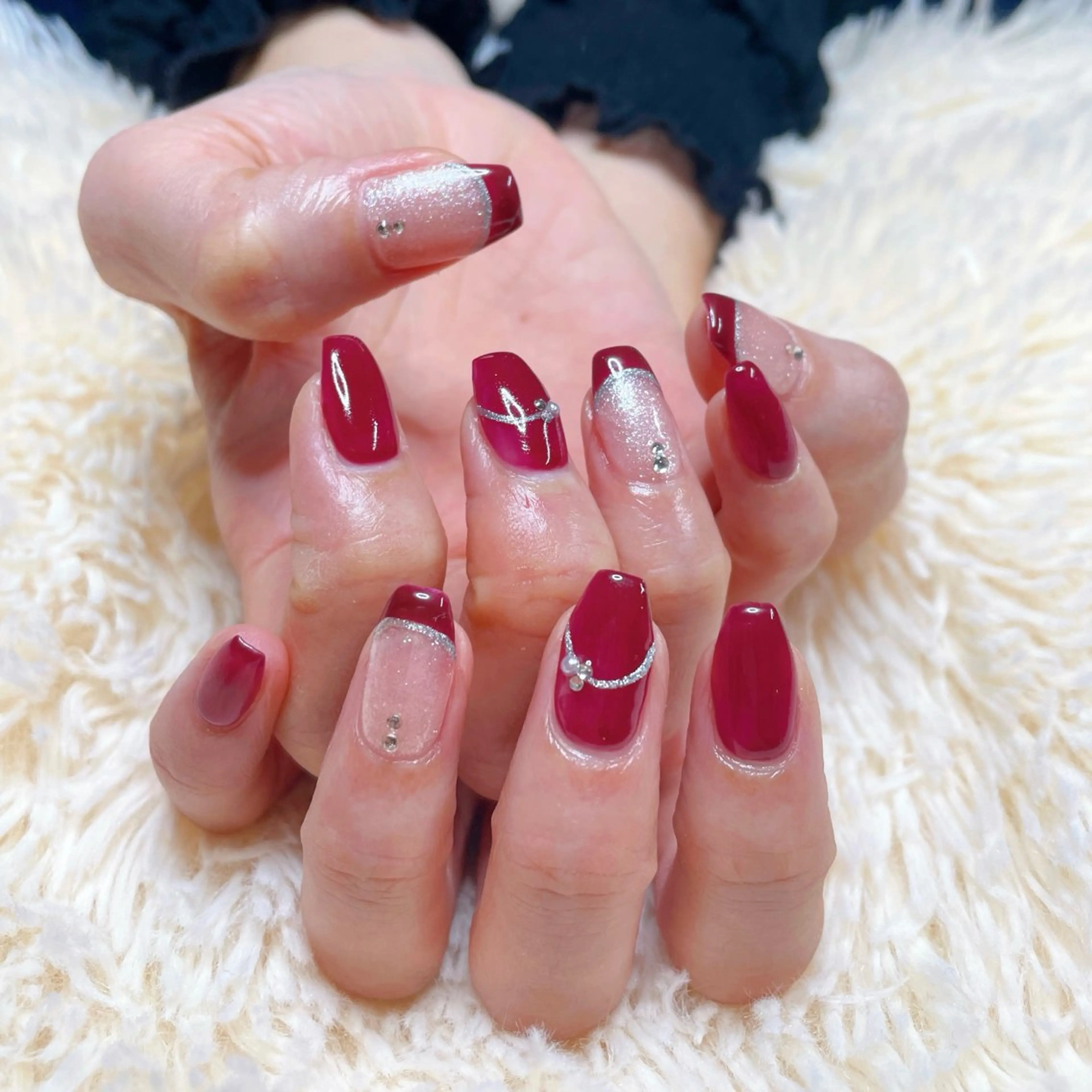 🖐️【オフ込み】ワンカラー＋4本フレンチの写真