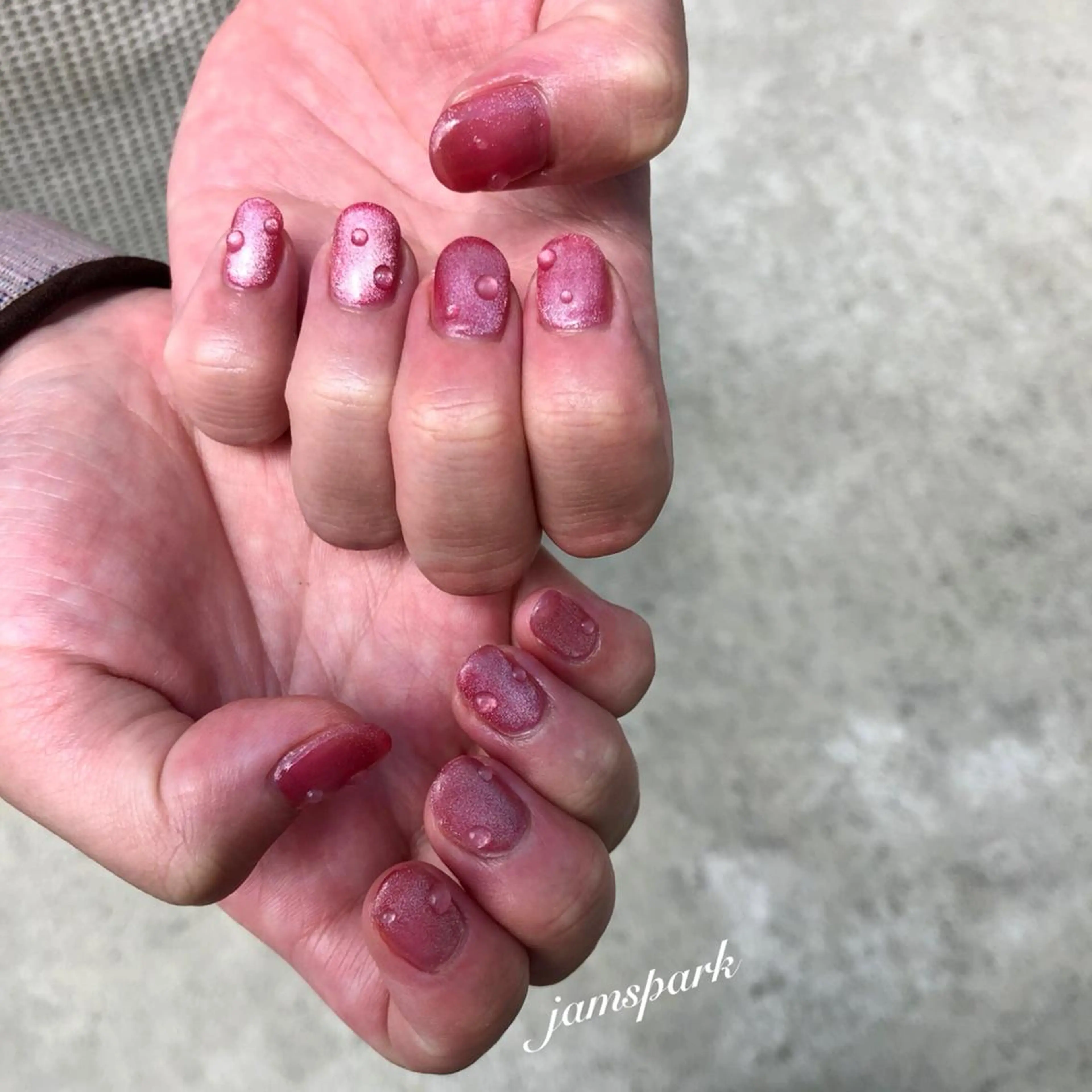 ネイル ジェルネイル キラキラネイル マグネットネイル ニュアンスネイル ピンク ハンドネイル jamspark ✨のネイルデザイン