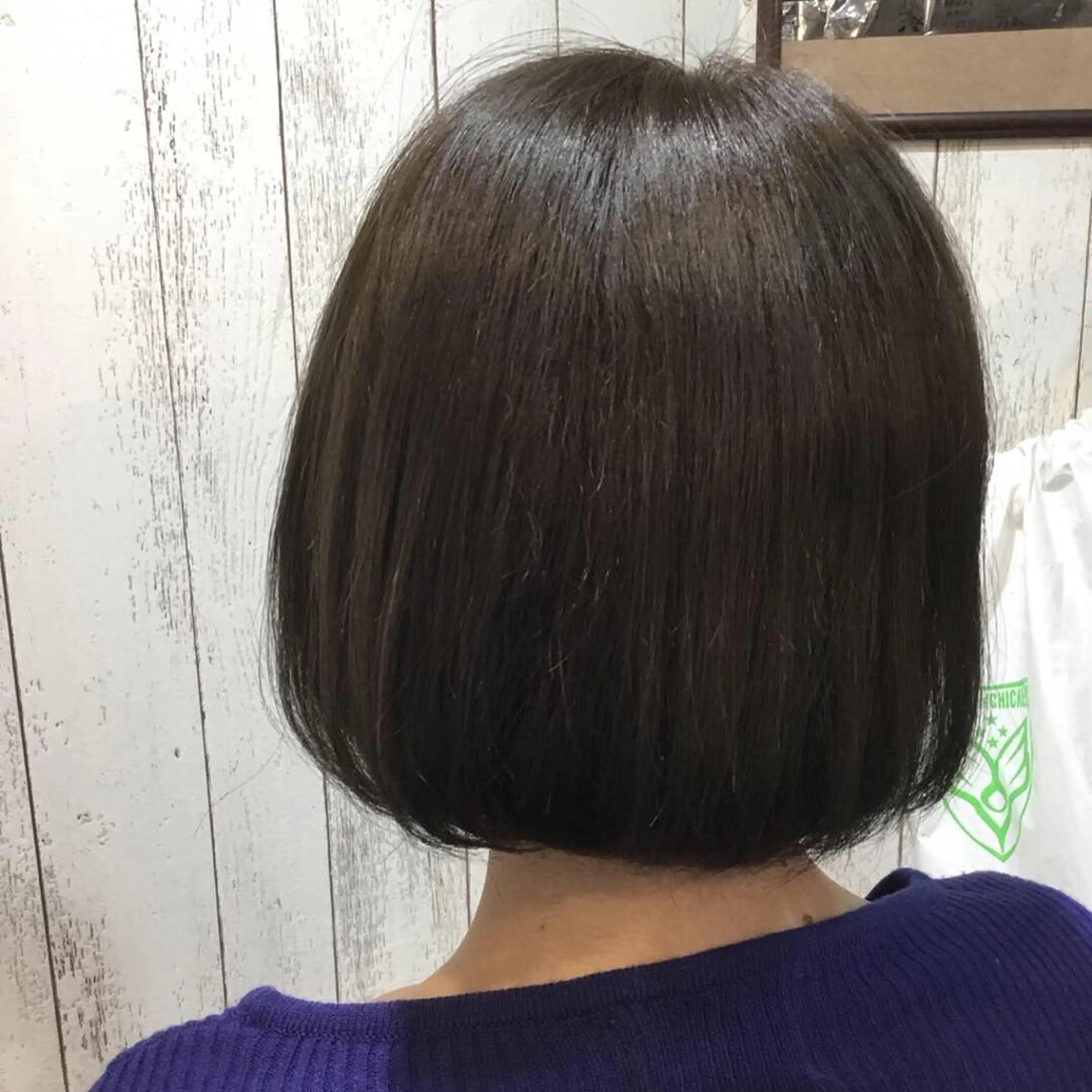 ショート カラー embrace エンブレイスのヘアスタイル
