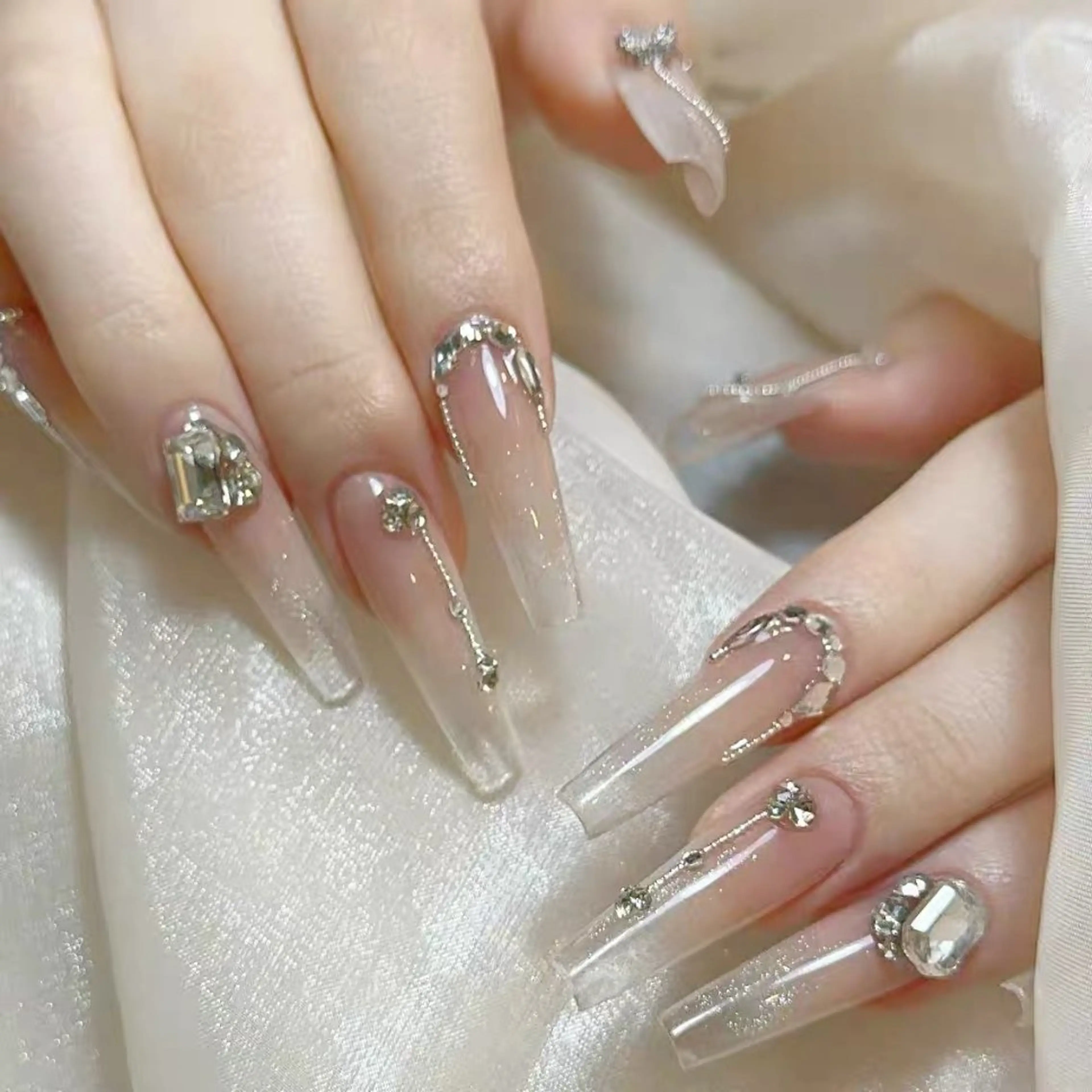 ネイル 菲菲ネイルサロン所属・FJ ネイルサロンのネイルデザイン