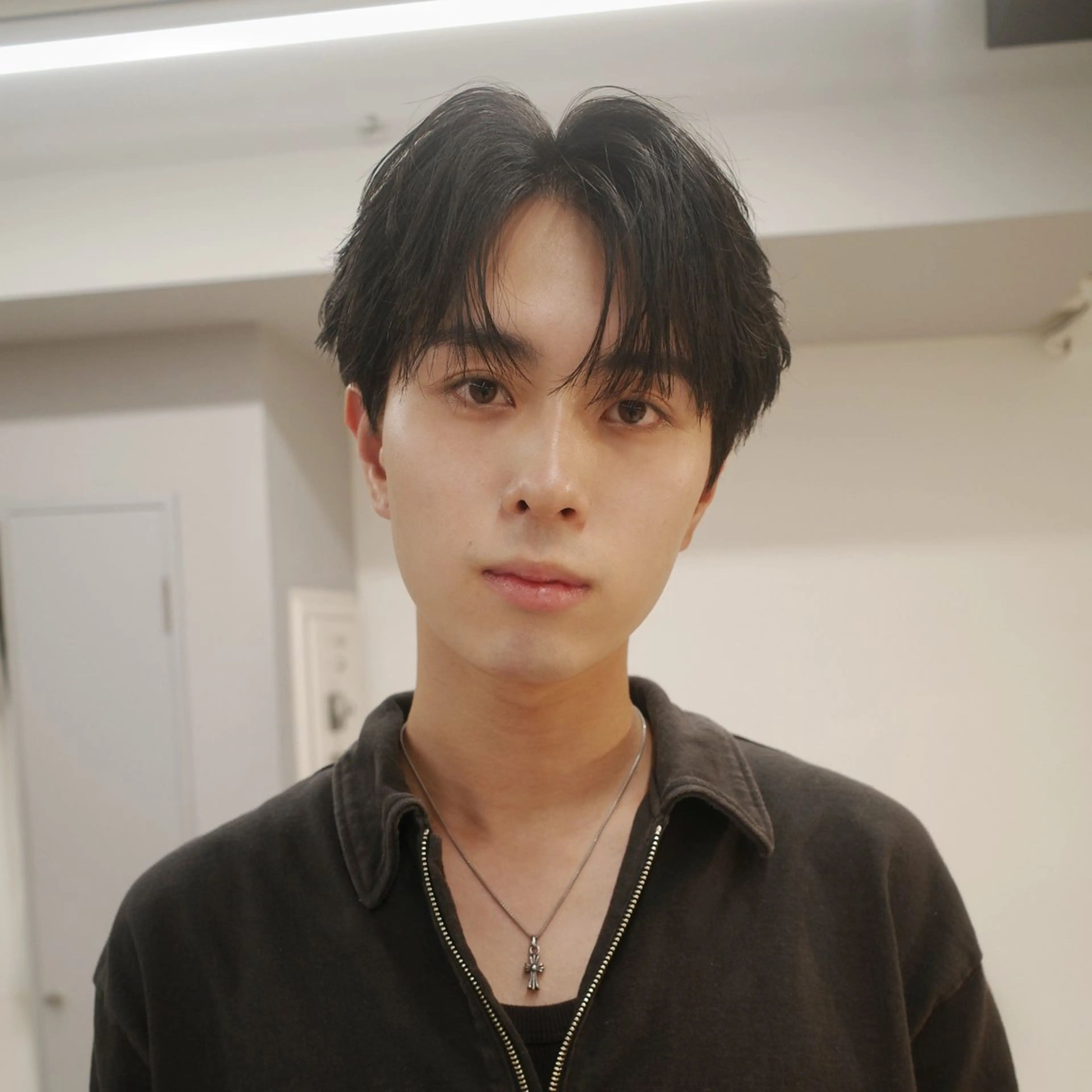 ショート パーマ くせ毛 縮毛矯正 メンズ縮毛矯正/折羽 翔也のヘアスタイル