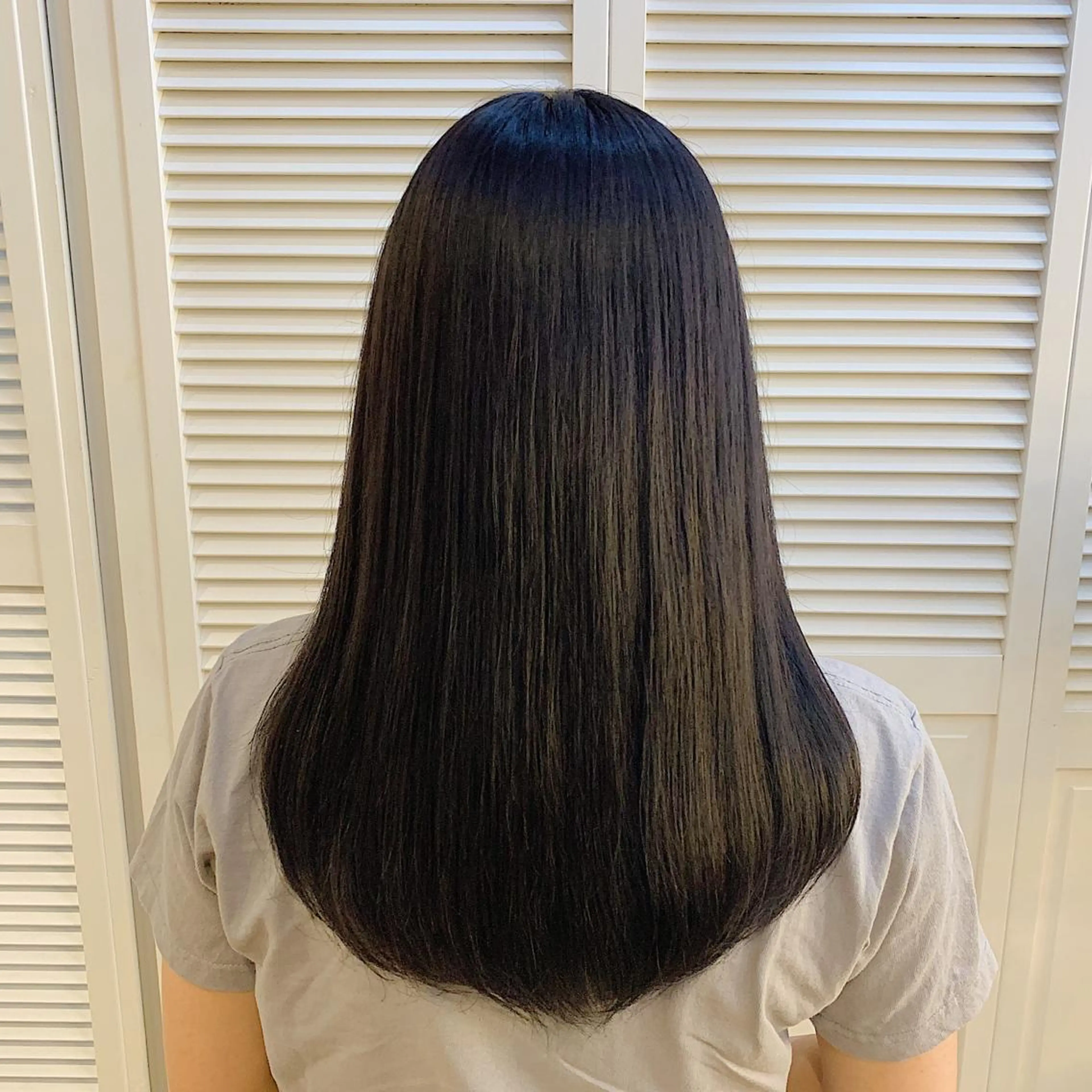 セミロング カラー ブリーチ 学生 ヘアカラー GO TODAY SHAiRE SALON 町田店所属・🫧大森 知夏🫧のヘアスタイル