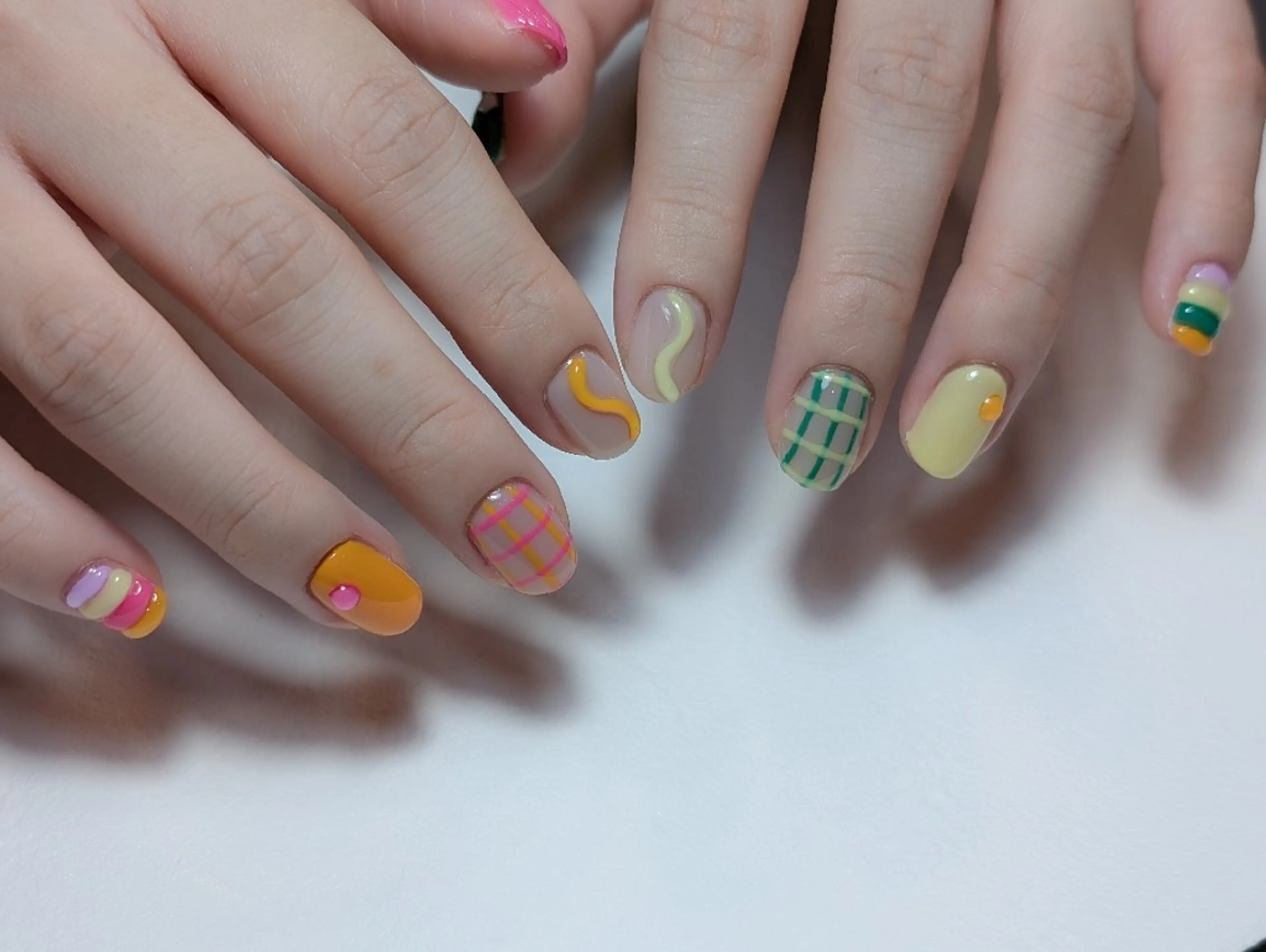 ネイル ハンドネイル LICO(ﾘｺ) ▶ ﾈｲﾗﾘｳﾑ ﾎﾇｱのネイルデザイン