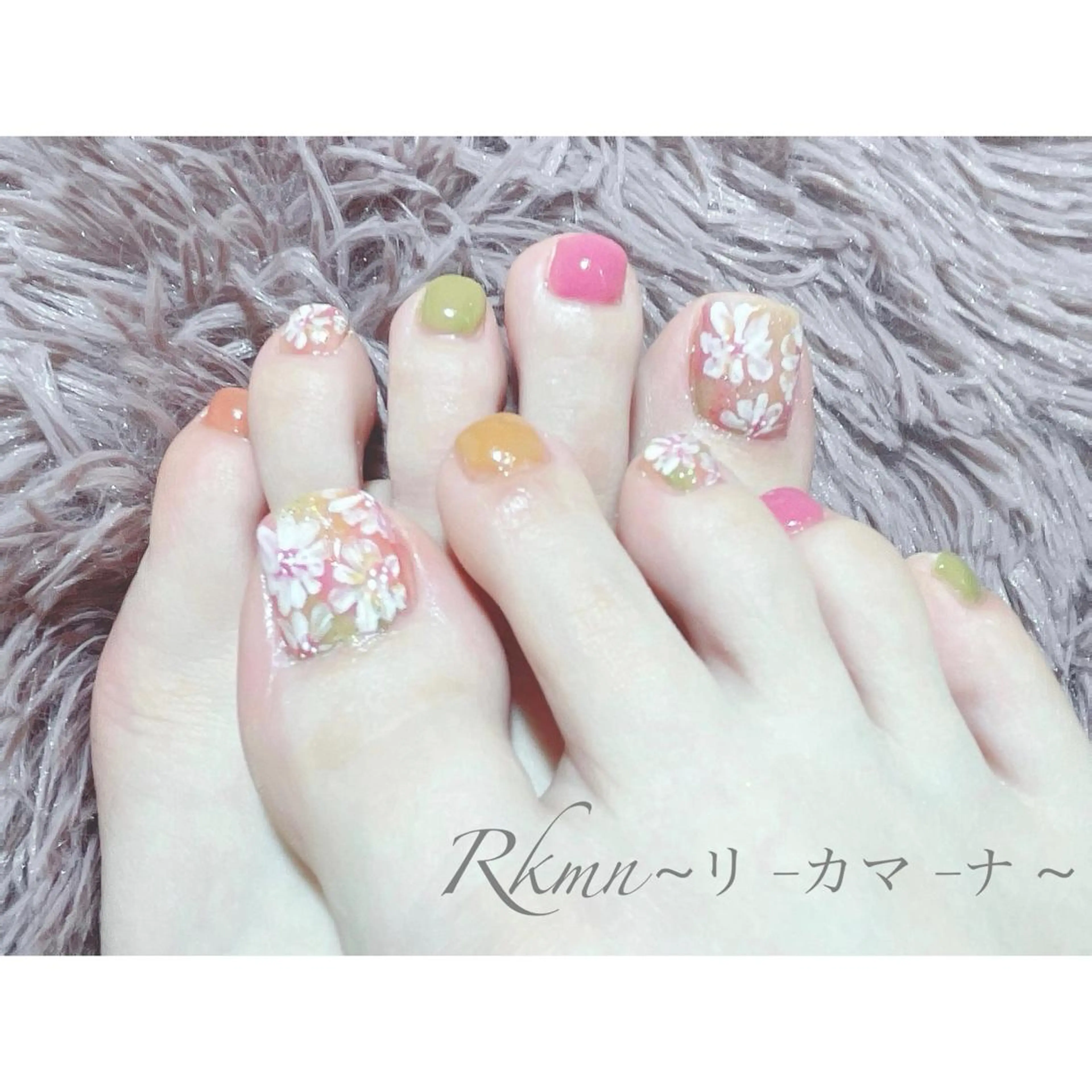 ネイル アートネイル フラワーネイル フレンチネイル ジェルネイル グラデーション ハンドネイル フットネイル ハンドケア Rkmn ~リ-カマ-ナ~のネイルデザイン