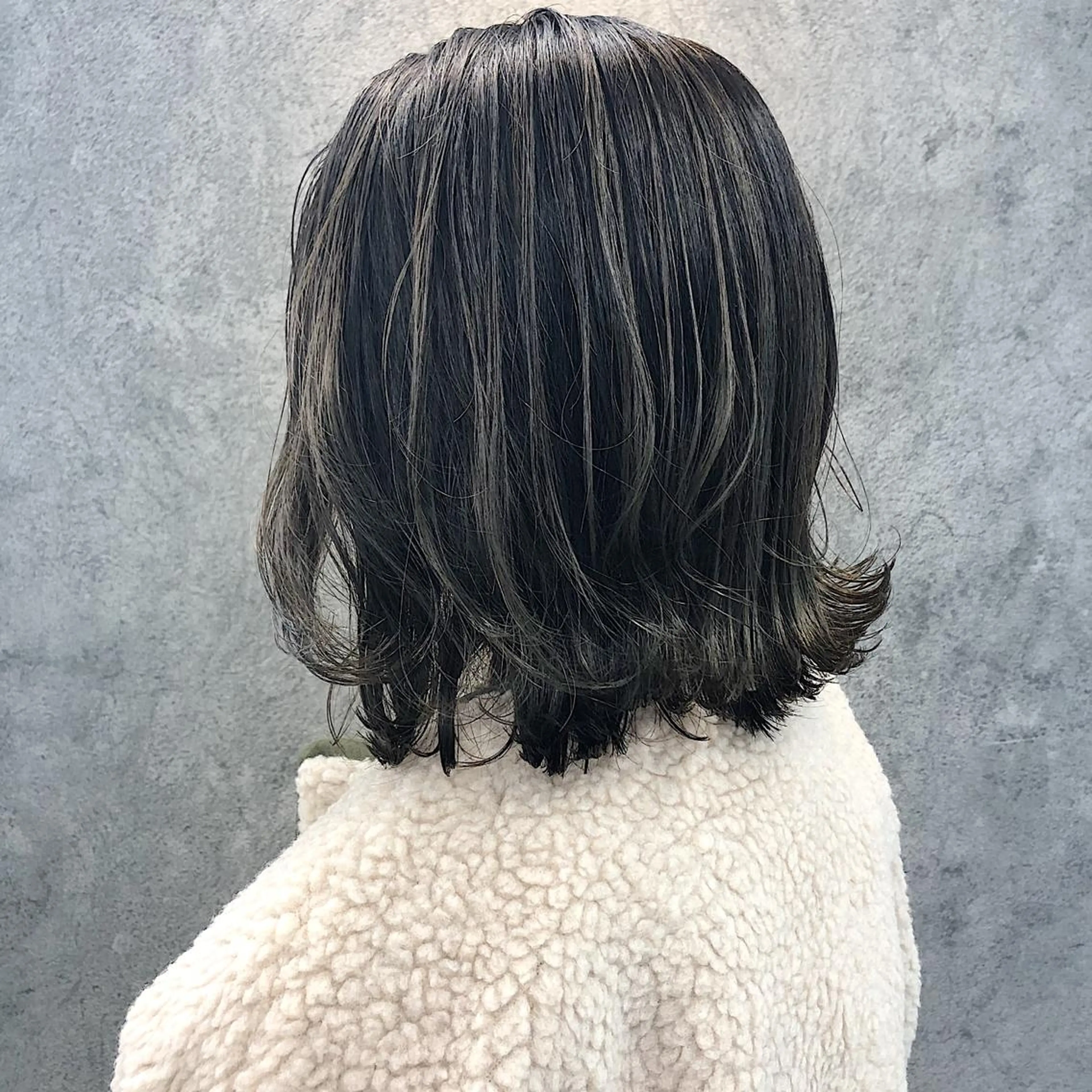 ミディアム ハイライト カット ヘアカラー トリートメント 所渉/韓国レイヤー /ウルフカットのヘアスタイル