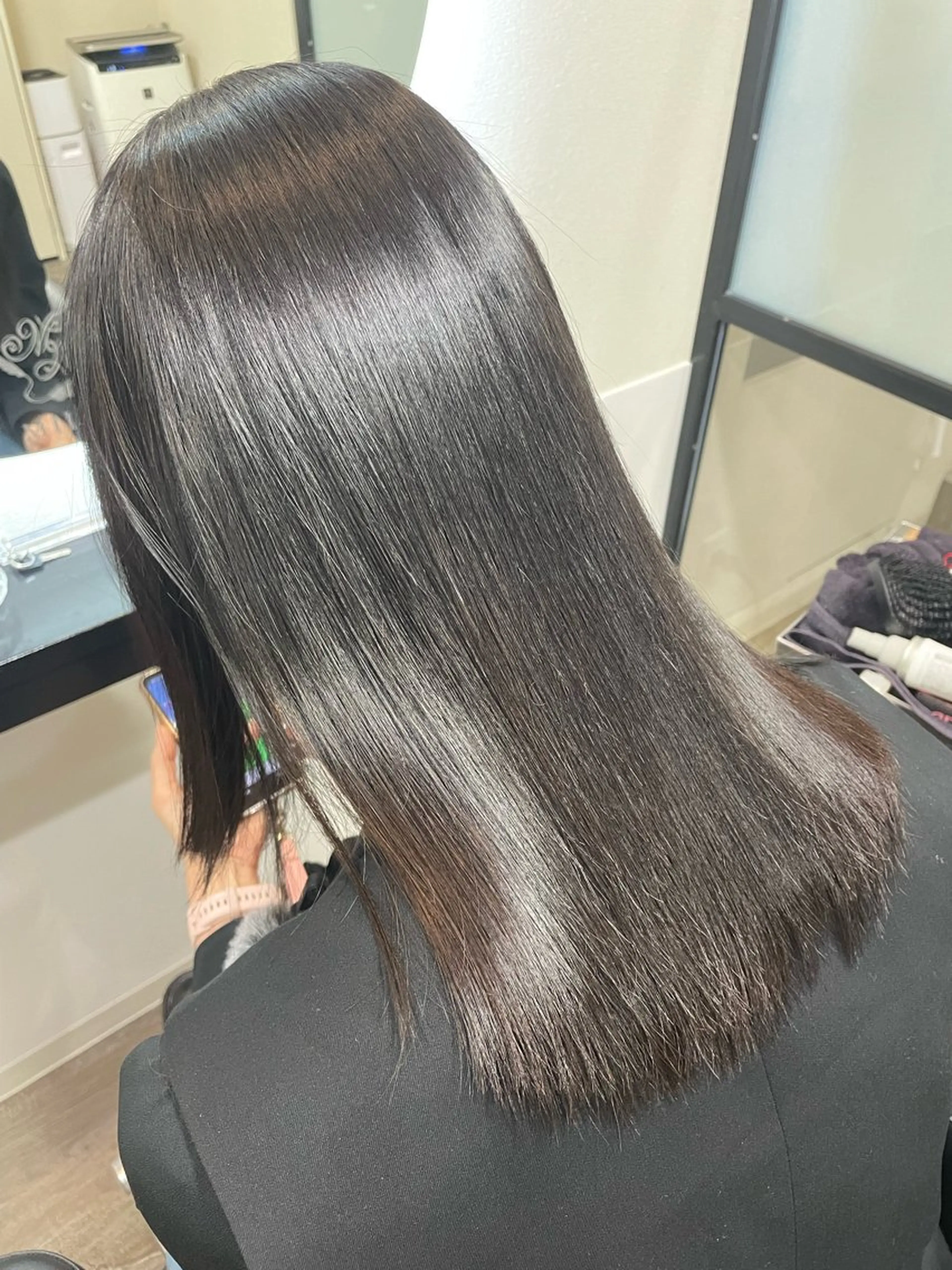 セミロング 縮毛矯正 樅木 恒毅のヘアスタイル