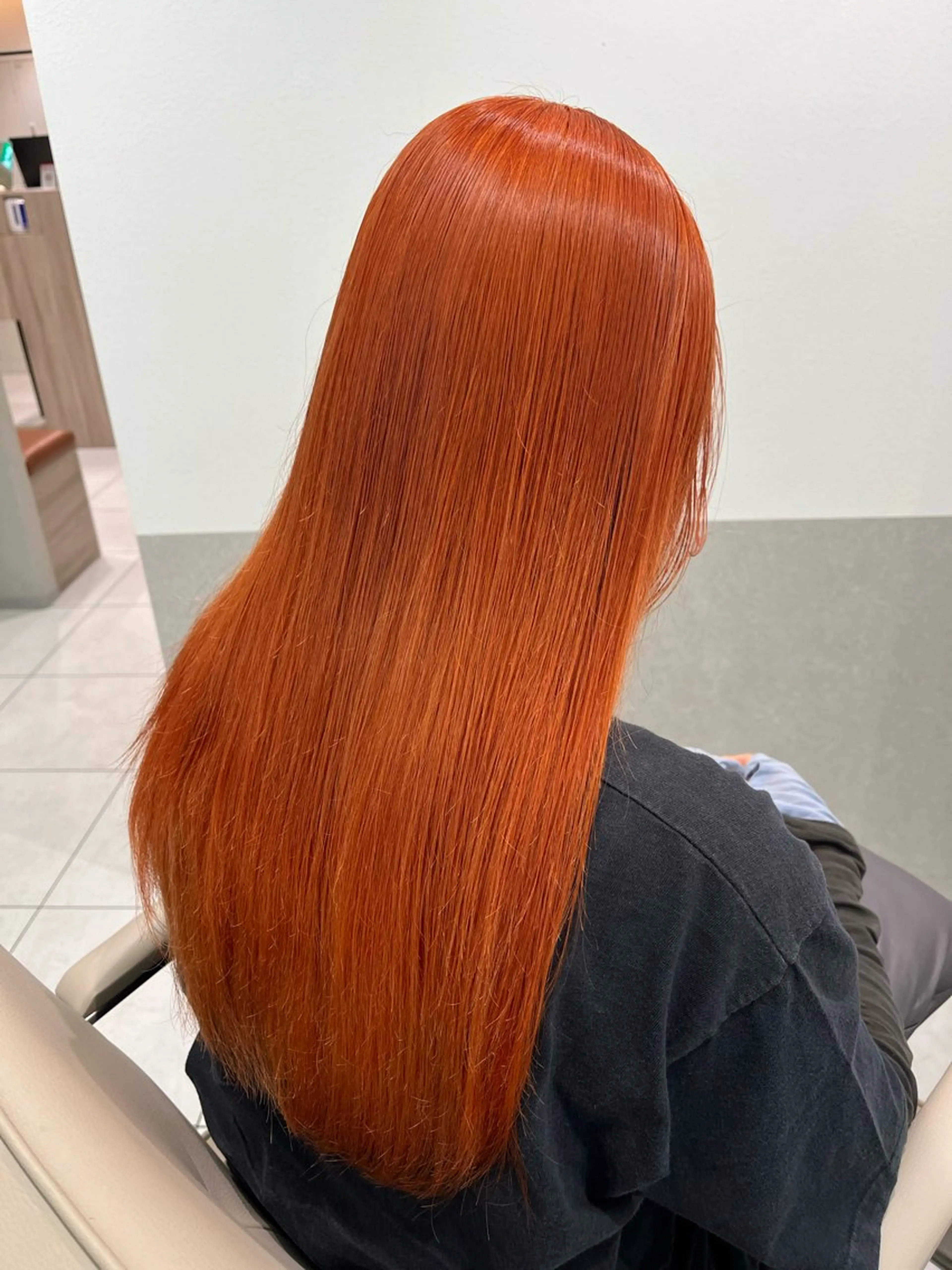 ロング カラー ブリーチ オレンジ ロング ヘアカラー トリートメント Eleanor 池袋 🧸Madoka🧸のヘアスタイル