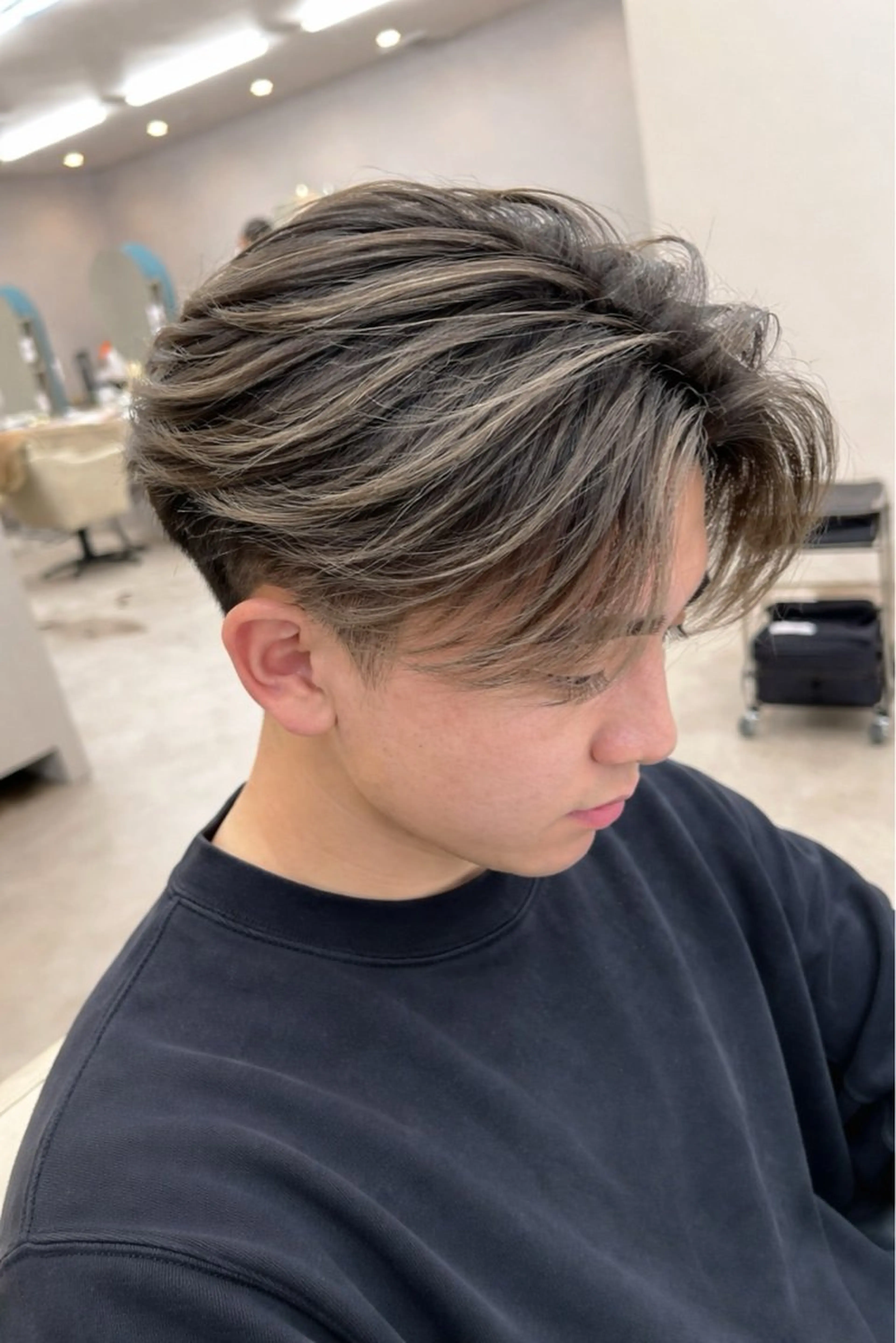 ショート メンズ ヘアカラー カイト/透明感カラー /メンズヘアのヘアスタイル