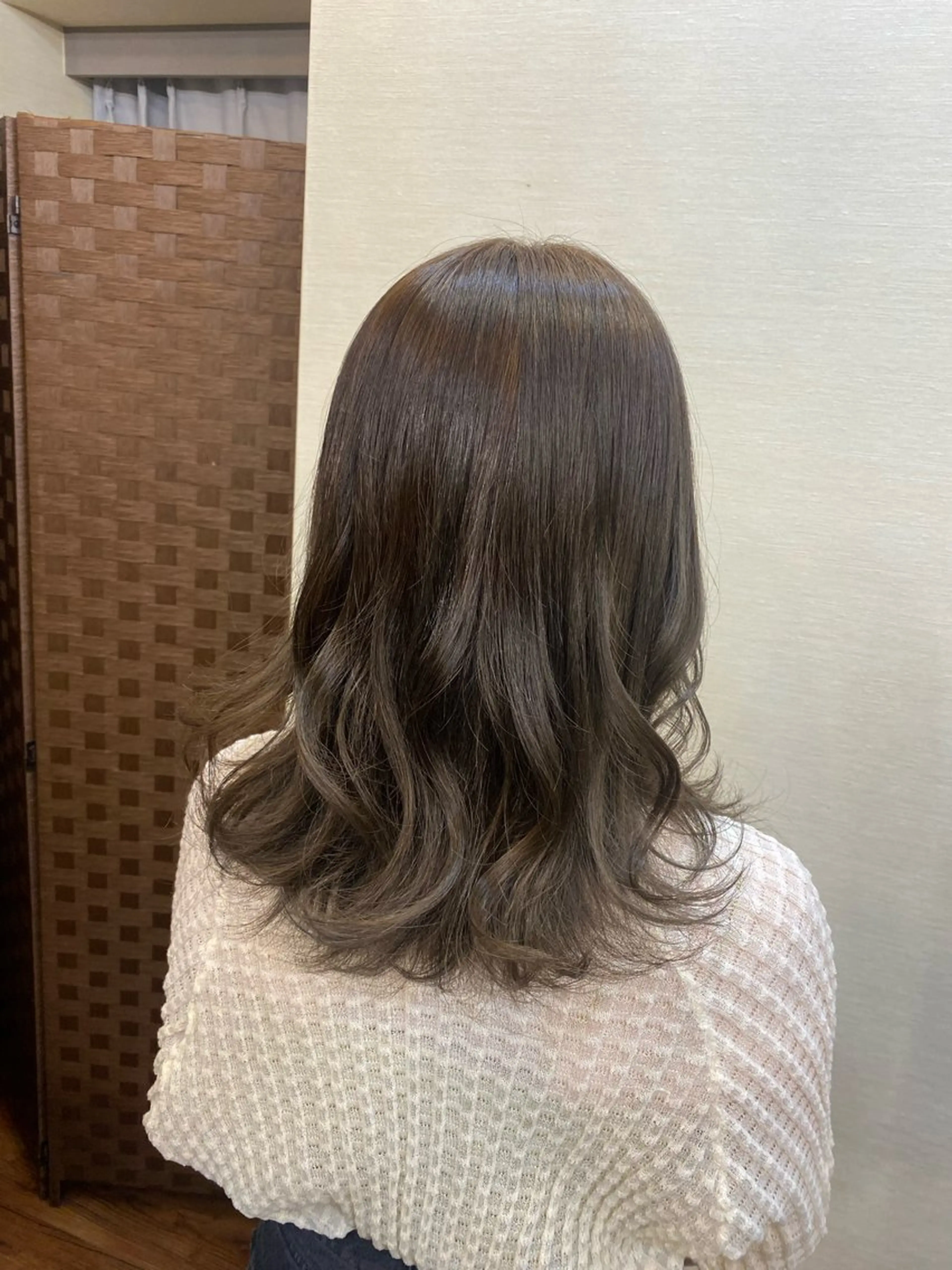 セミロング ヘアカラー yamaguchi kのヘアスタイル