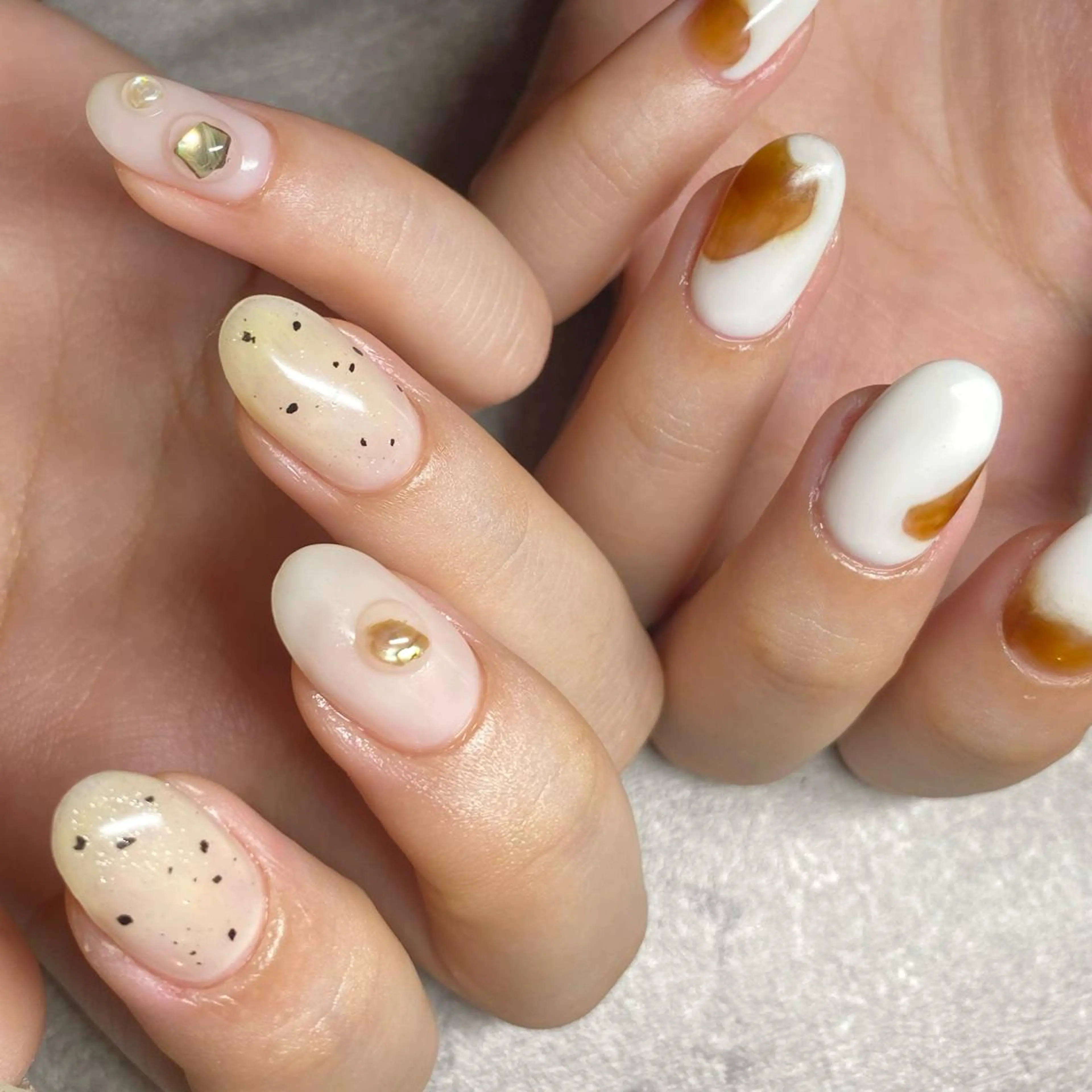 ネイル アートネイル ニュアンスネイル 冬ネイル ハンドネイル 山田 貴子のネイルデザイン