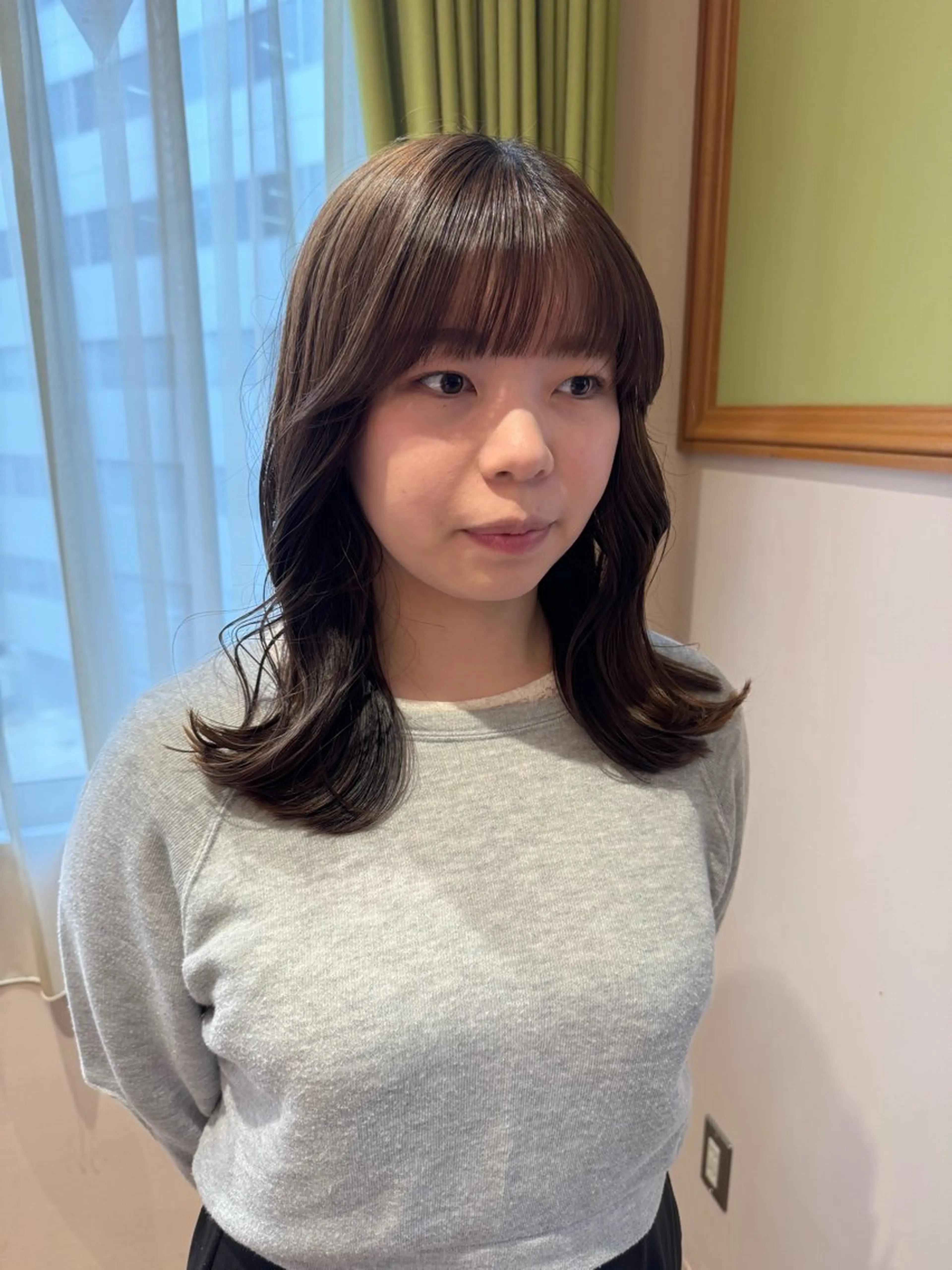 セミロング haruna🐈🎀 / Lita 4Fのヘアスタイル