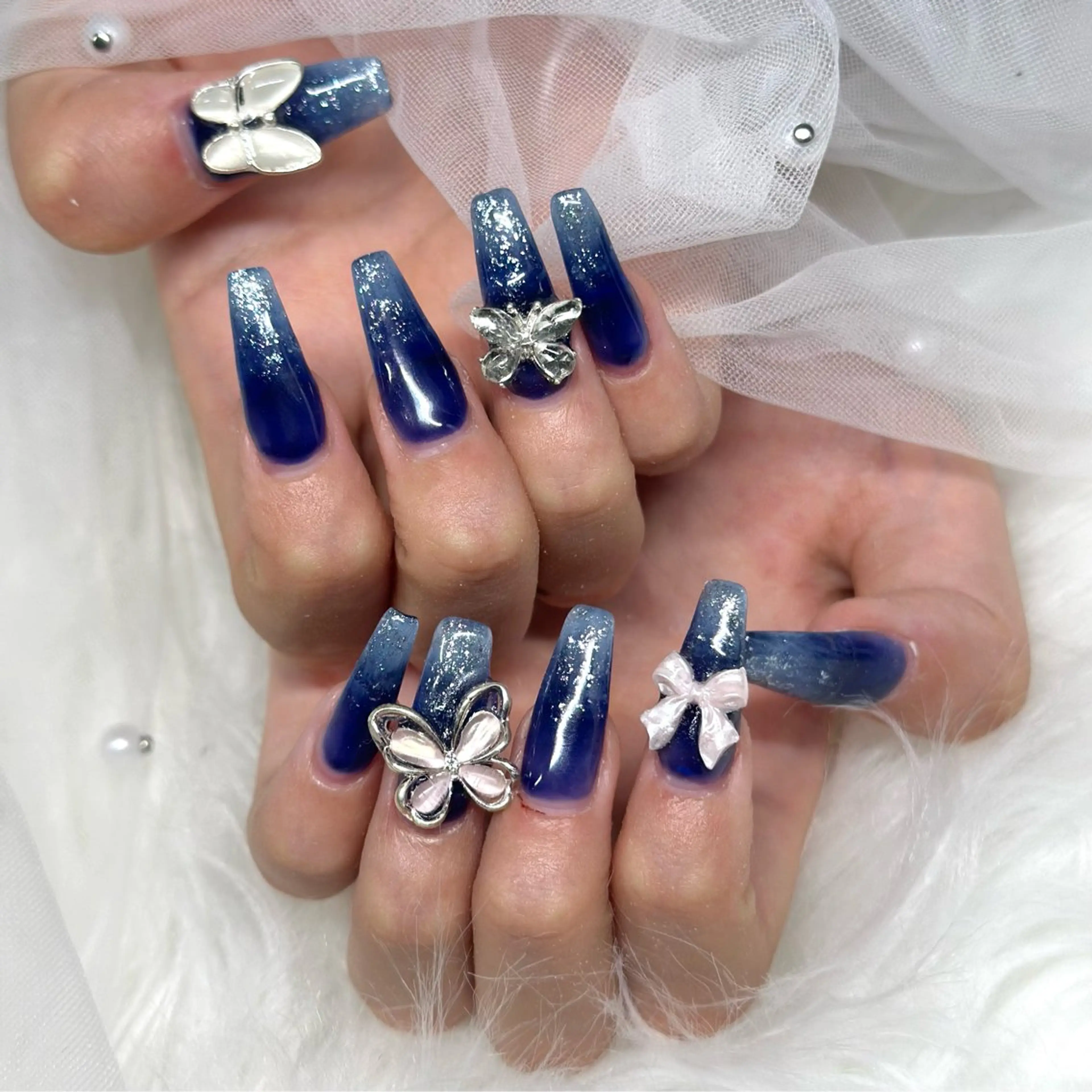 ネイル MIGHTY COLORのネイルデザイン