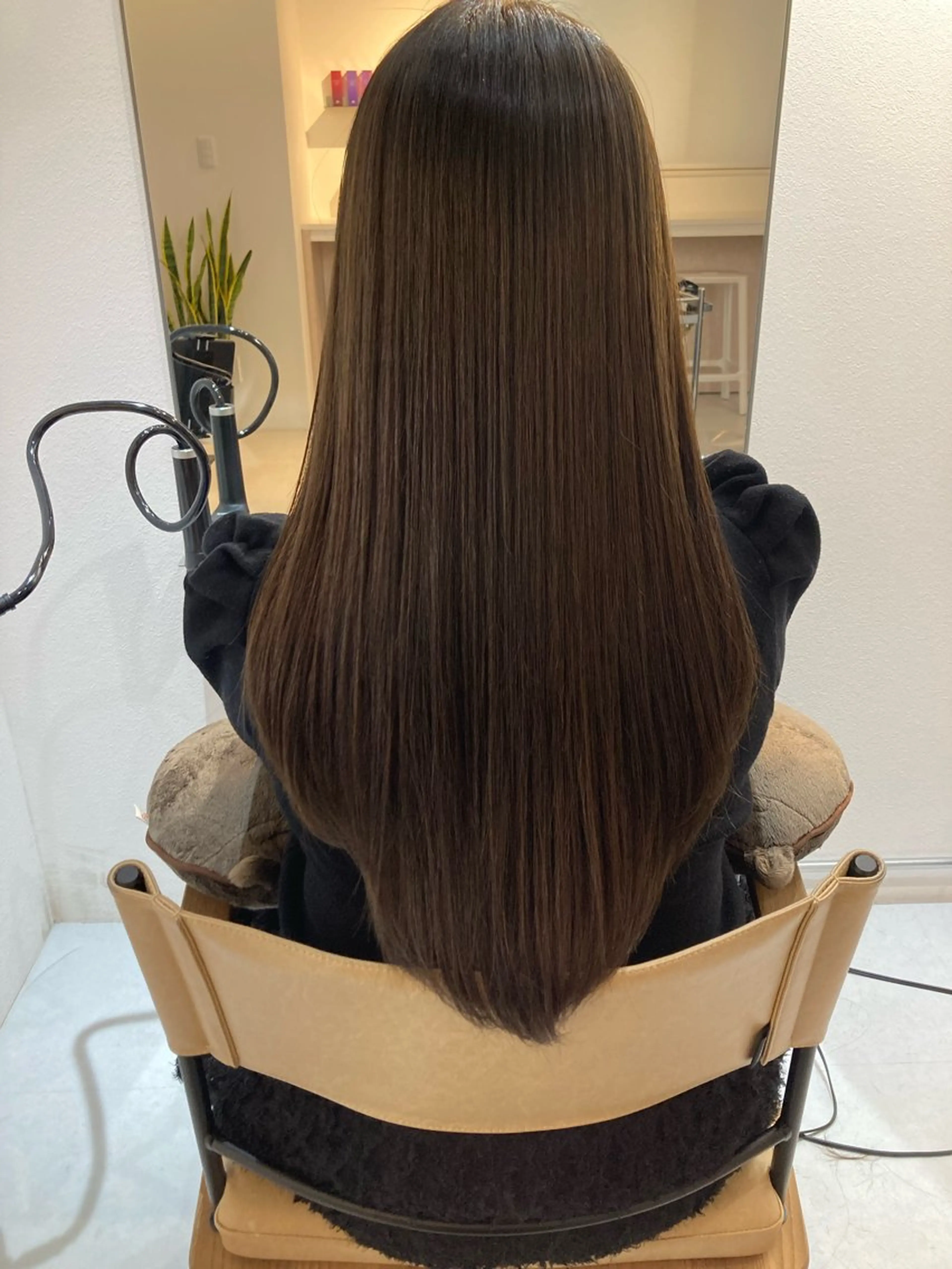 ロング ✨色持ちの良い艶 カラー✨蟹江真世のヘアスタイル