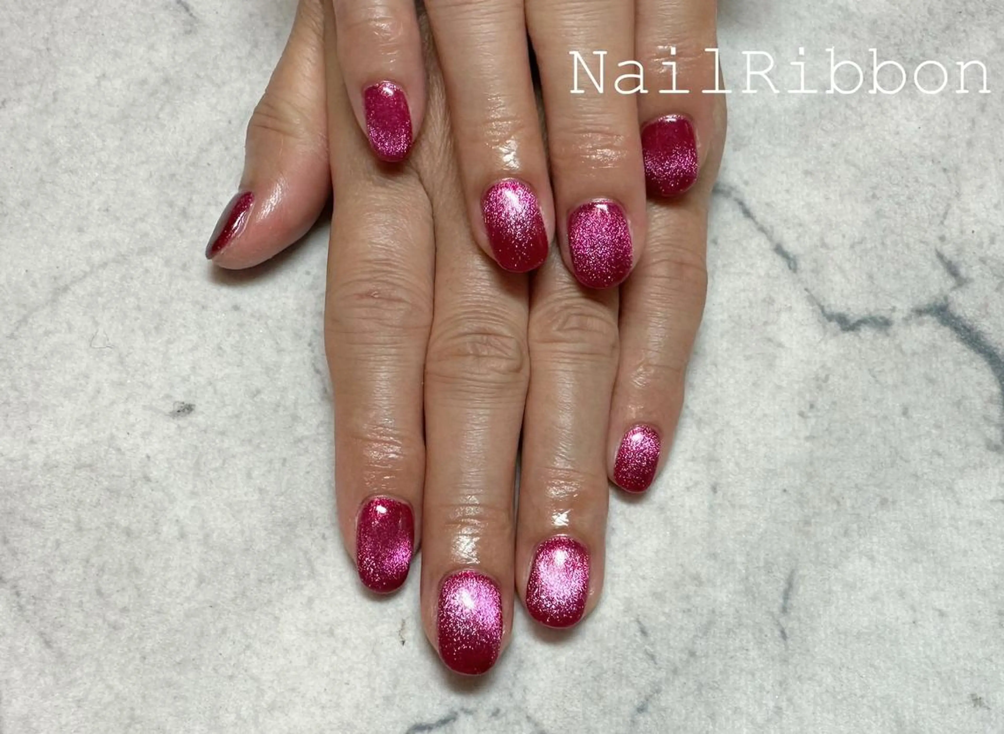 ネイル ネイルリボン 受付スタッフのネイルデザイン