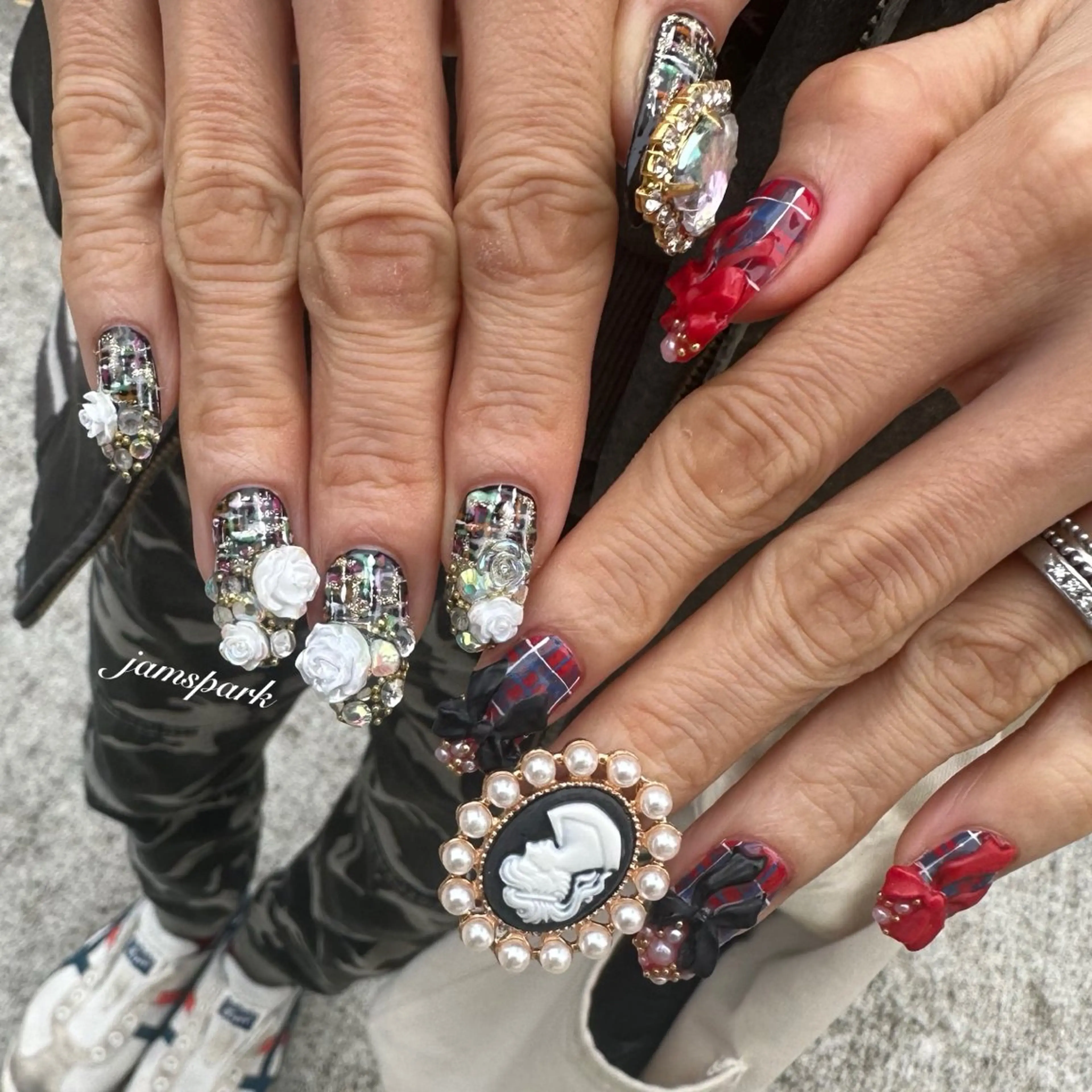 ネイル リボン ツイードネイル その他(ネイル) jamspark ✨のネイルデザイン