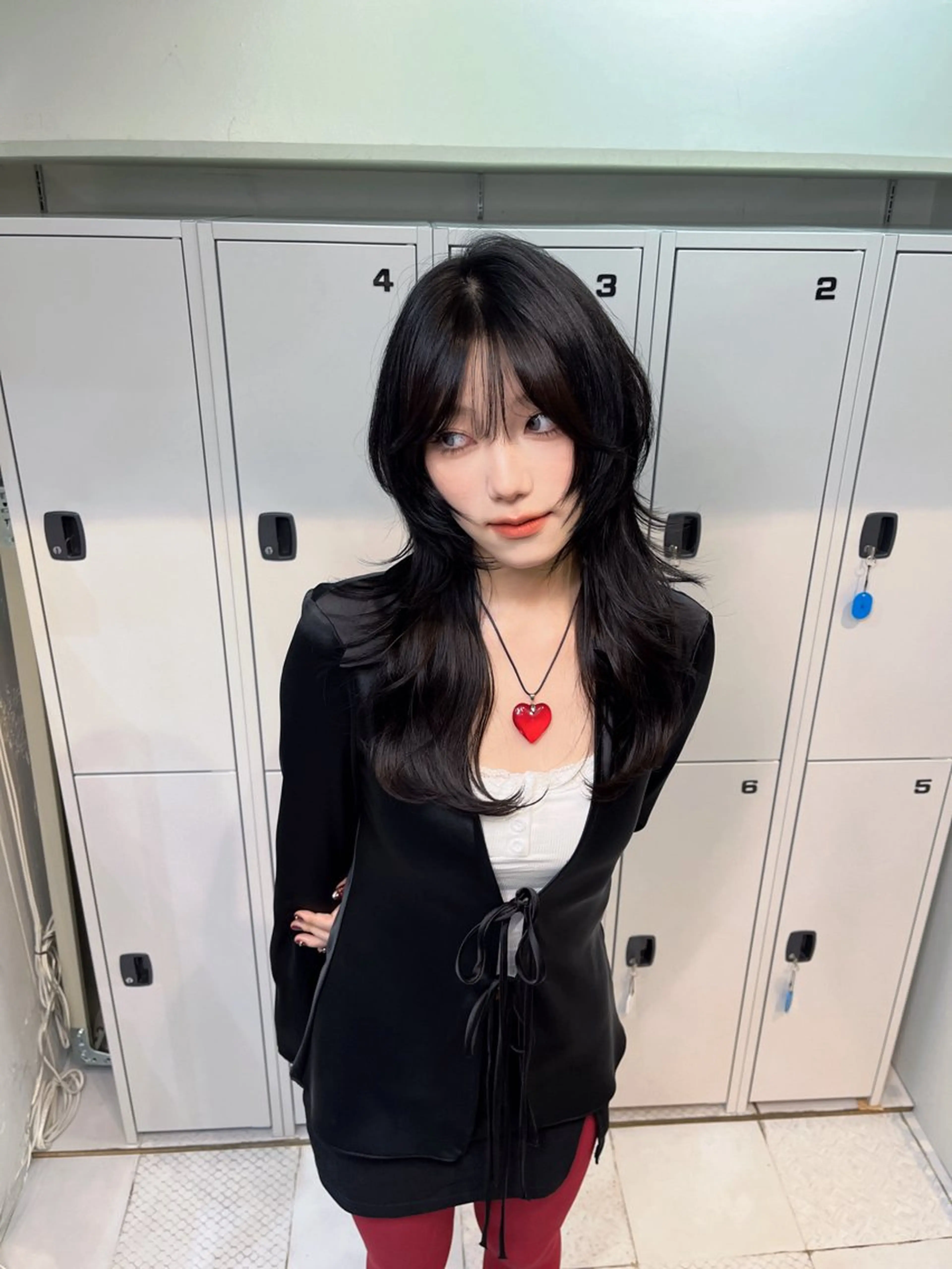 ロング ロングレイヤー レイヤーカット ロング Airi 韓国y2k レイヤーカットのヘアスタイル