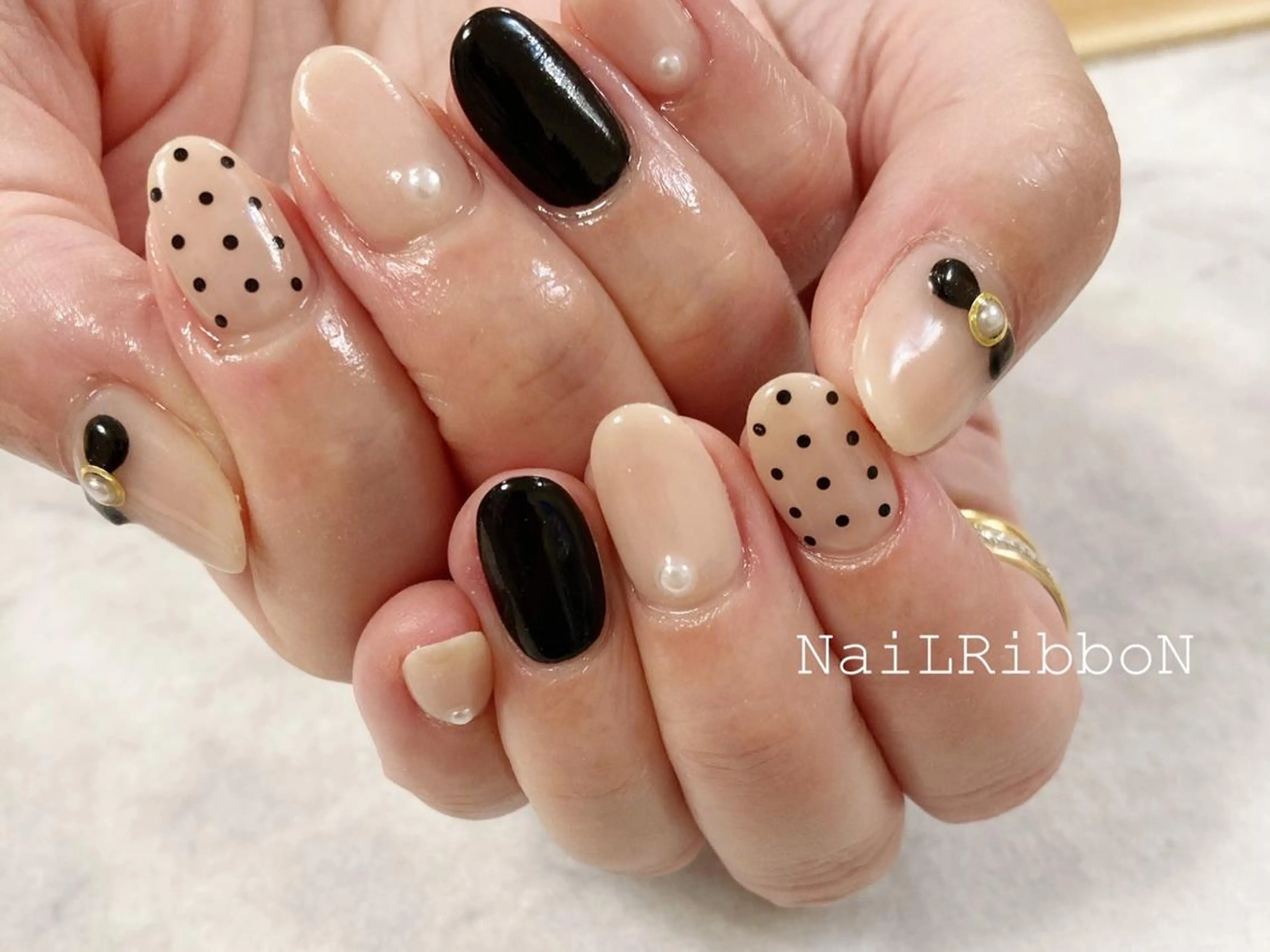 ネイル ネイルリボン 伊藤のネイルデザイン