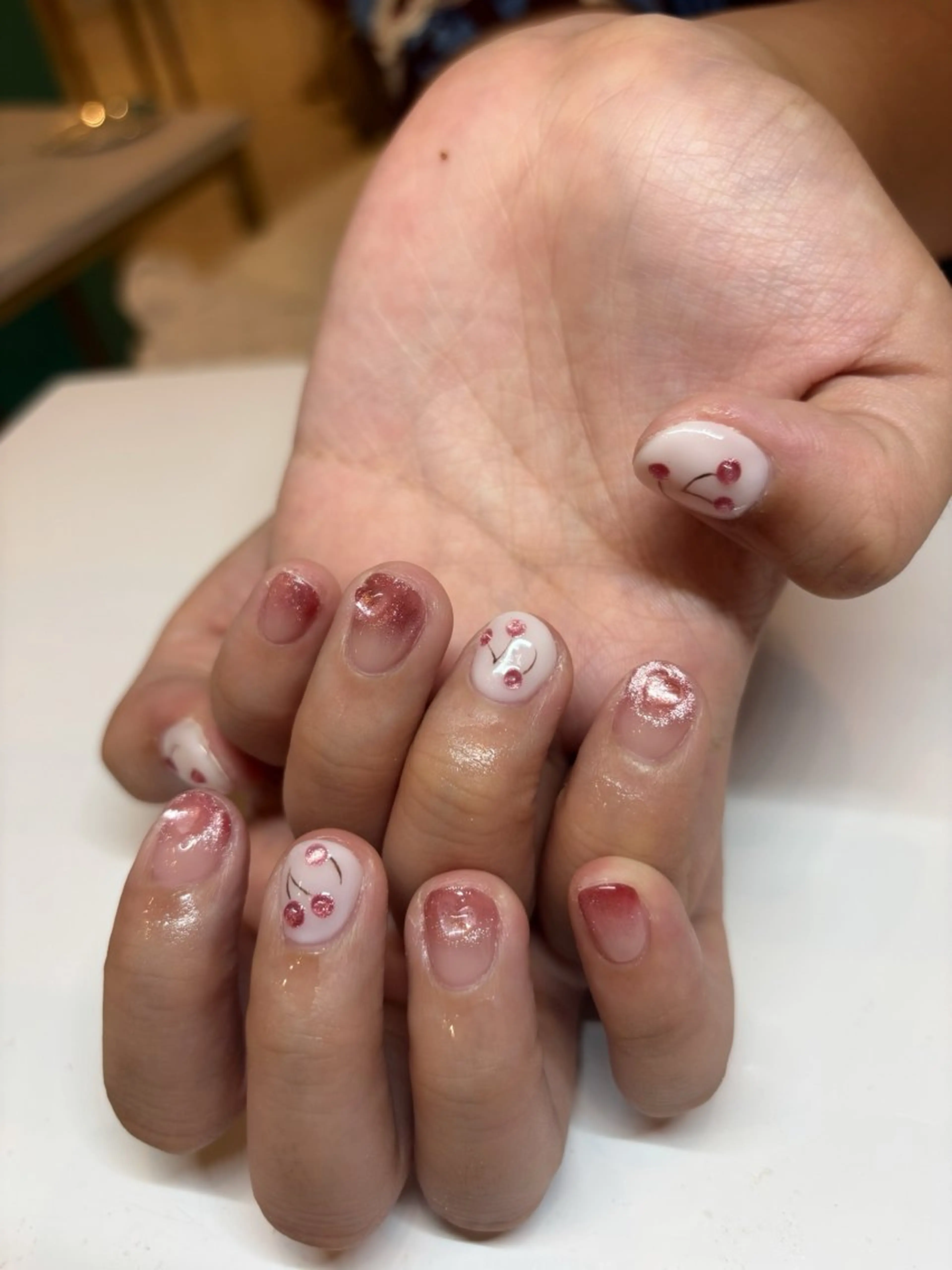 ネイル Lucy's Eyelash & Nail 小倉店所属・t. suzuのネイルデザイン