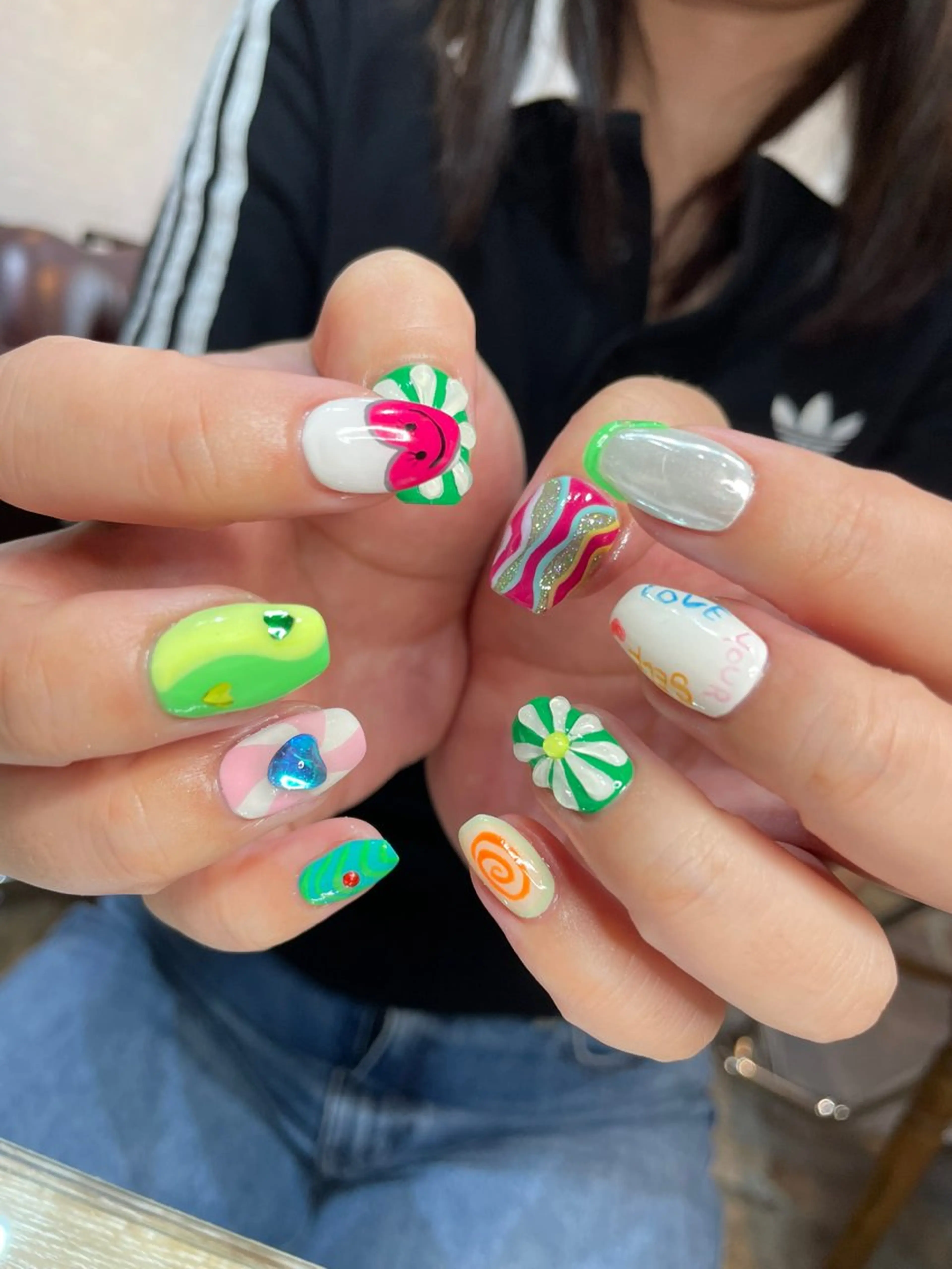 ネイル ハンドネイル ニュアンス🥀個性派 MIYU🪅のネイルデザイン