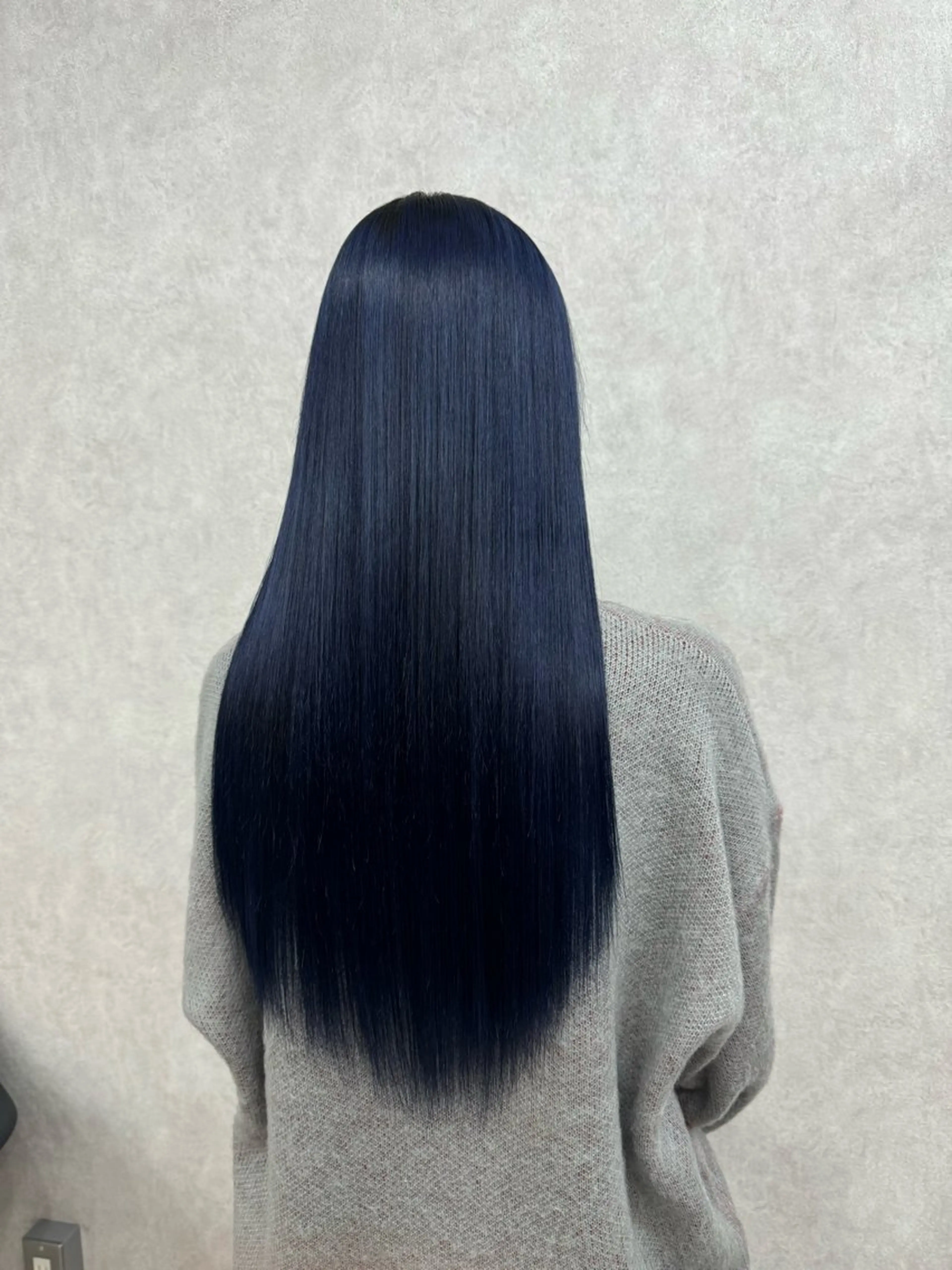 ロング カラー ブリーチ ブルーカラー ヘアカラー トリートメント 梅原 姫🍬🐰のヘアスタイル