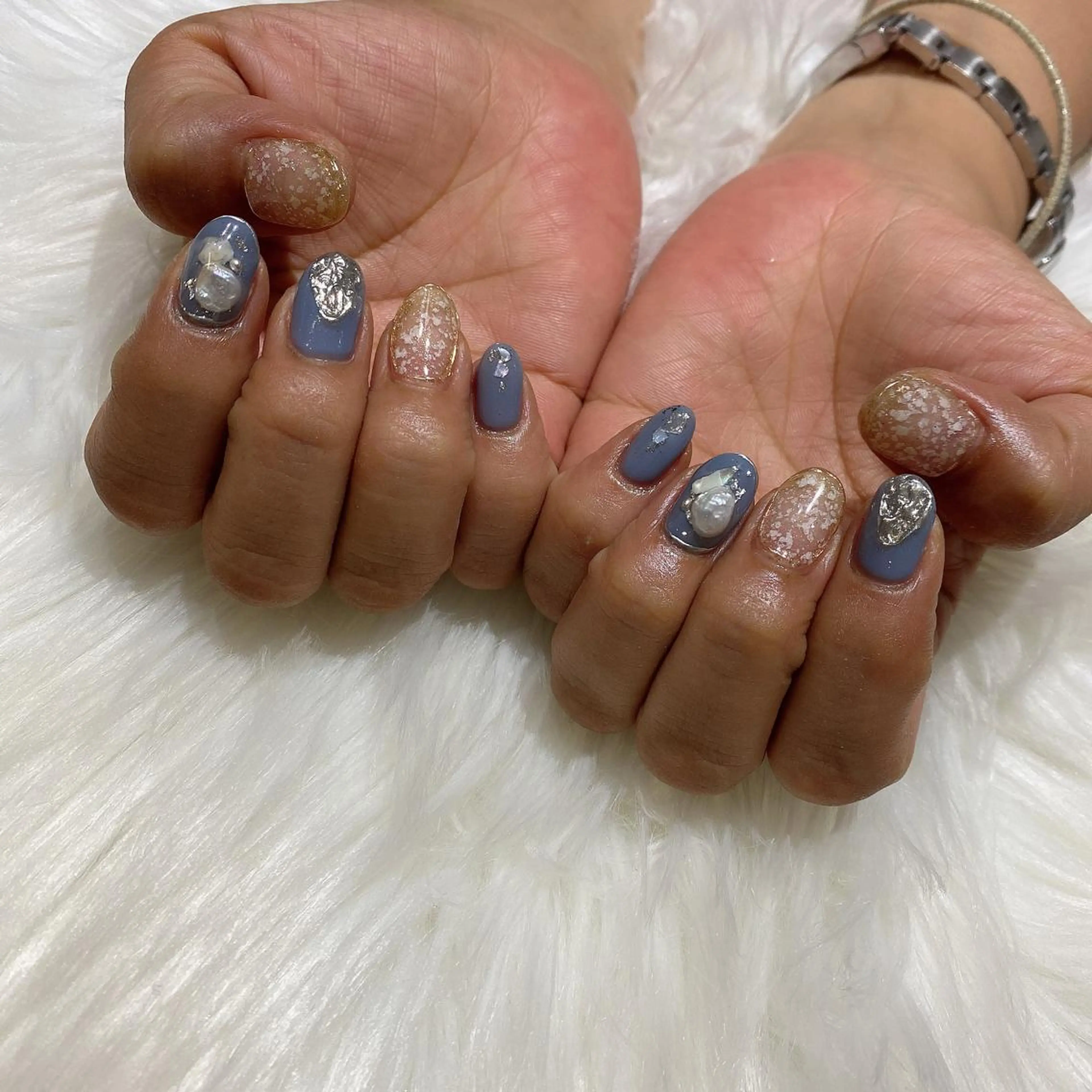 ネイル ハンドネイル 西岡 杏のネイルデザイン