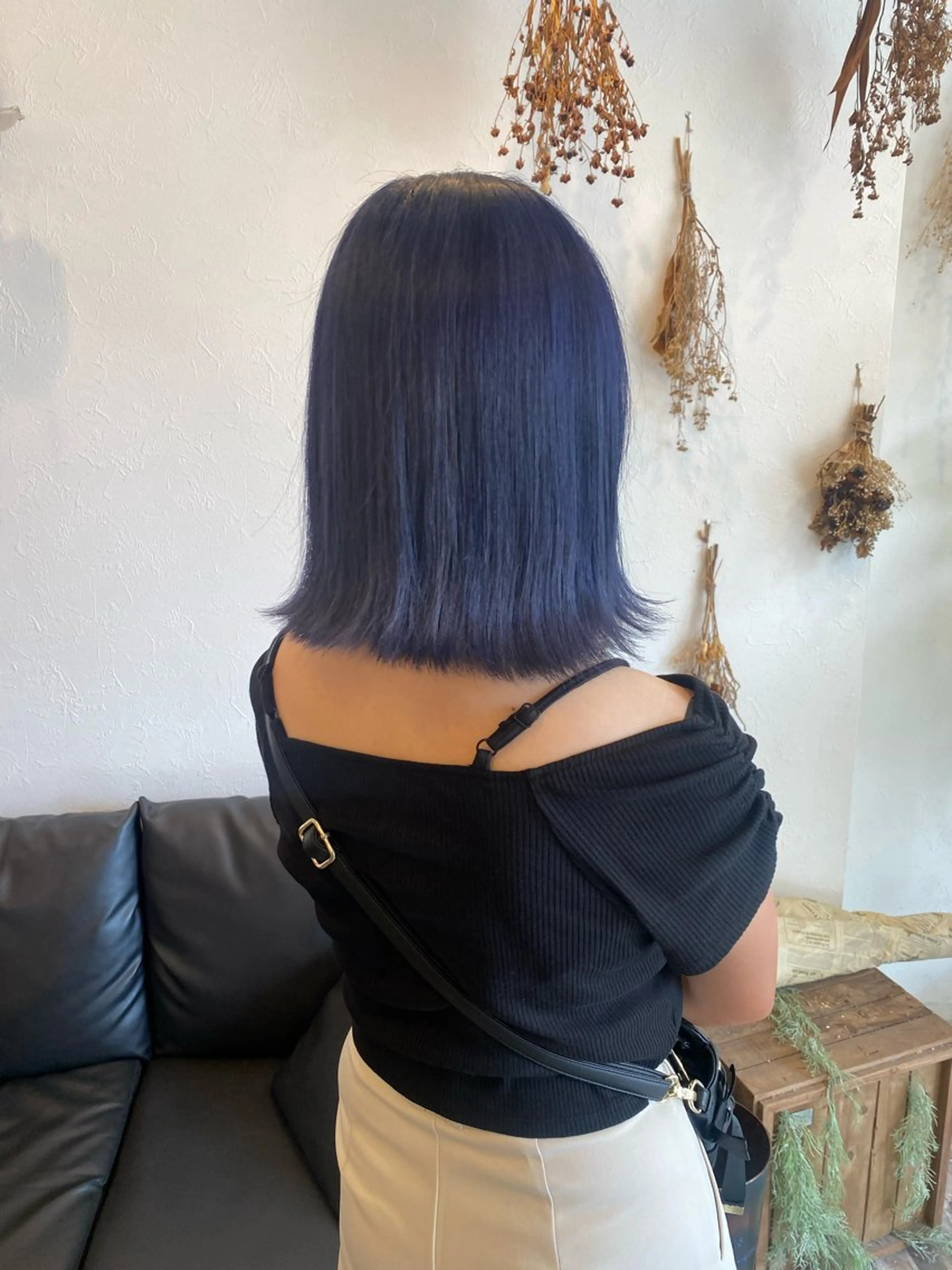 ミディアム カラー ブルーカラー ネイビーカラー botan🦖*･ amiのヘアスタイル