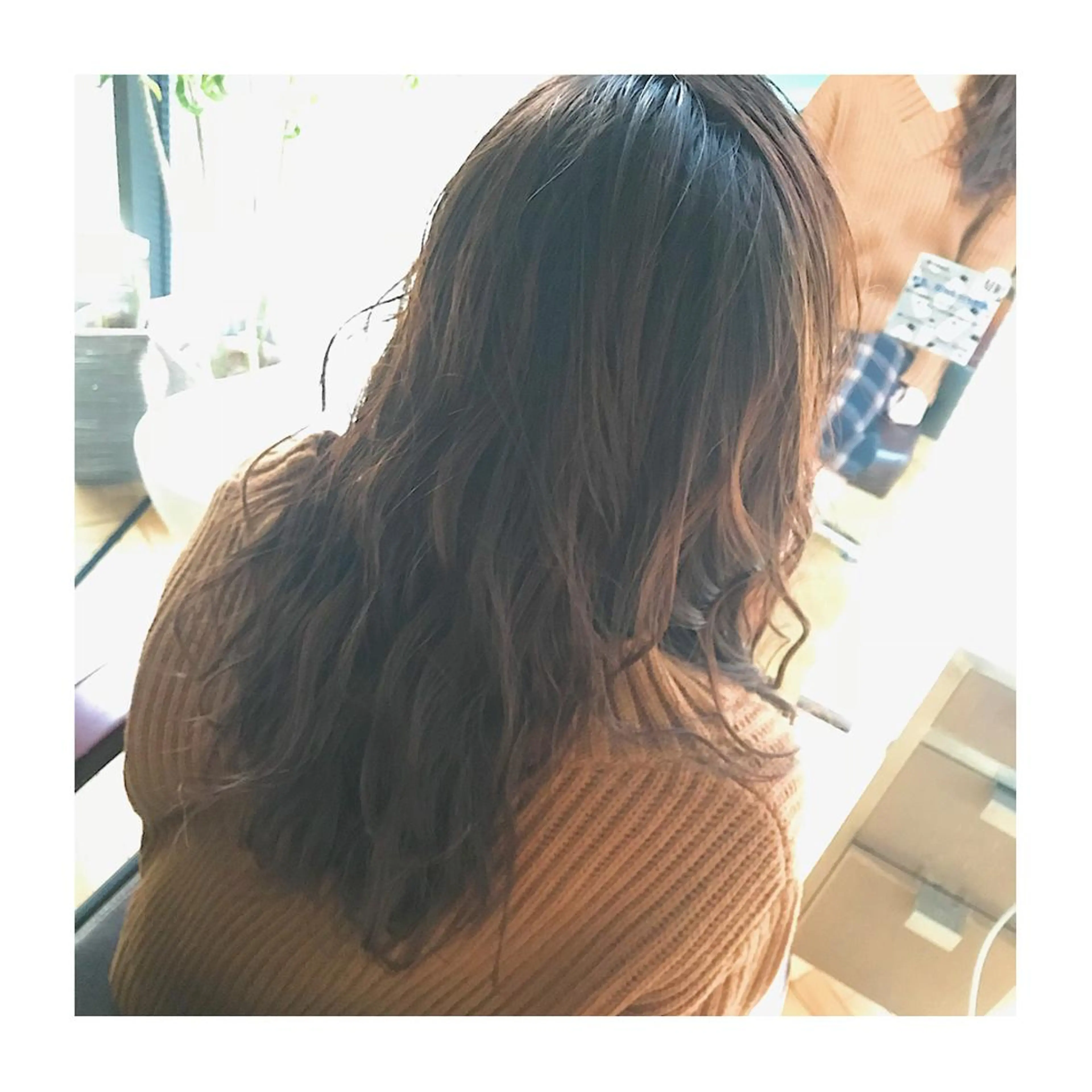 ロング カラー KAITOH ATSUSHIのヘアスタイル