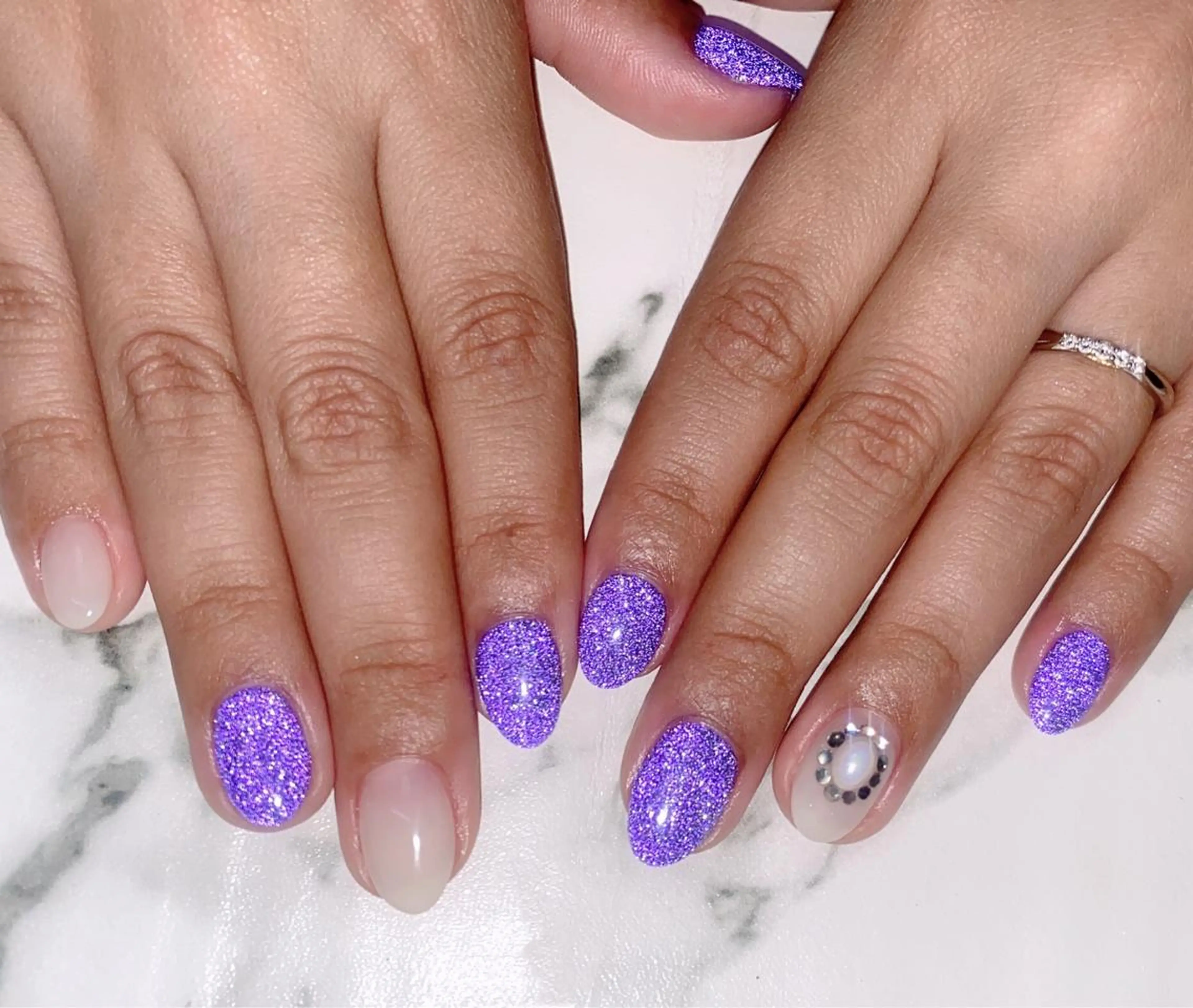 ロング カラー Q Free nailsのネイルデザイン