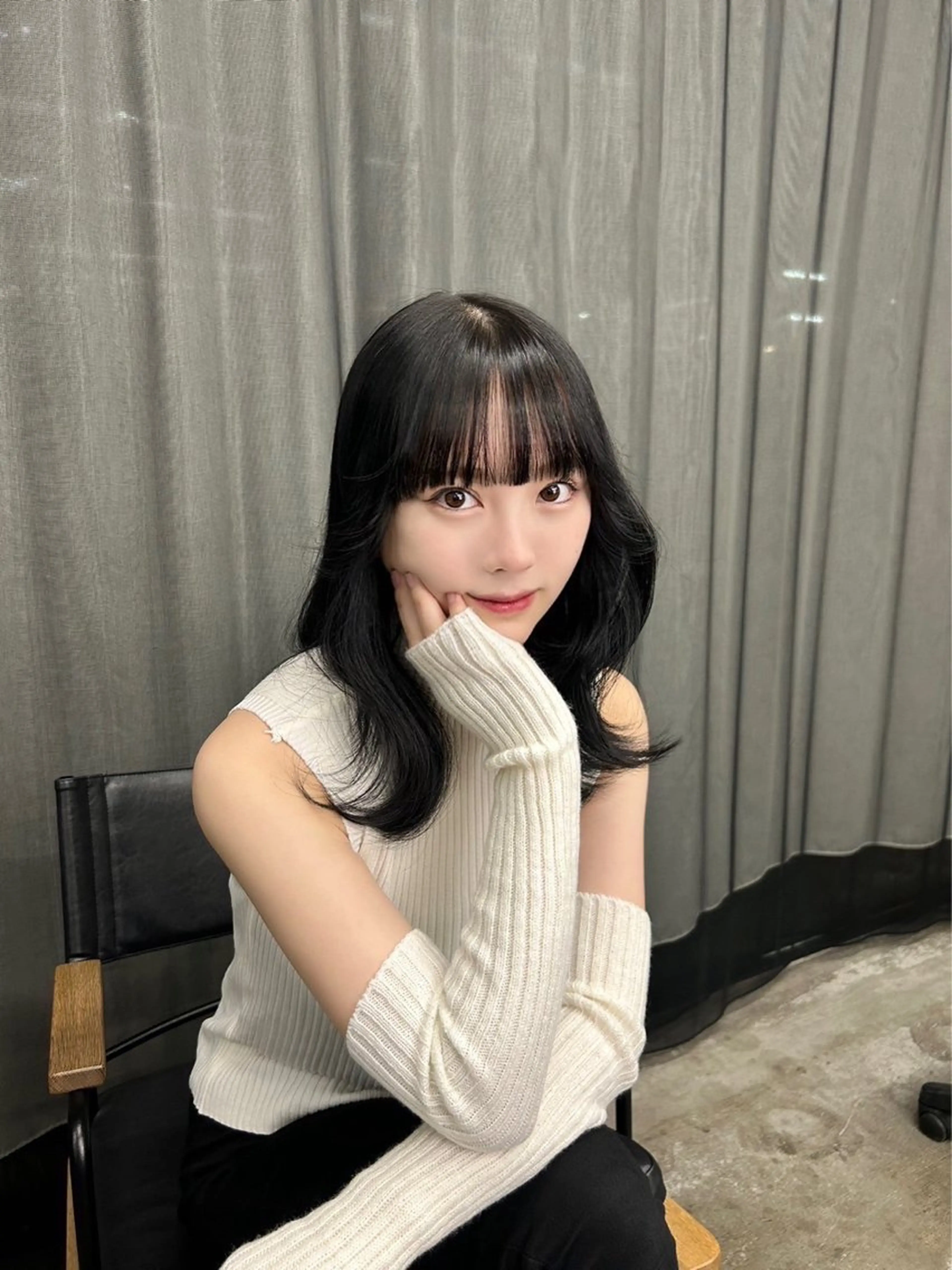 セミロング 女性らしいモテヘア 韓国ヘアhikariのヘアスタイル