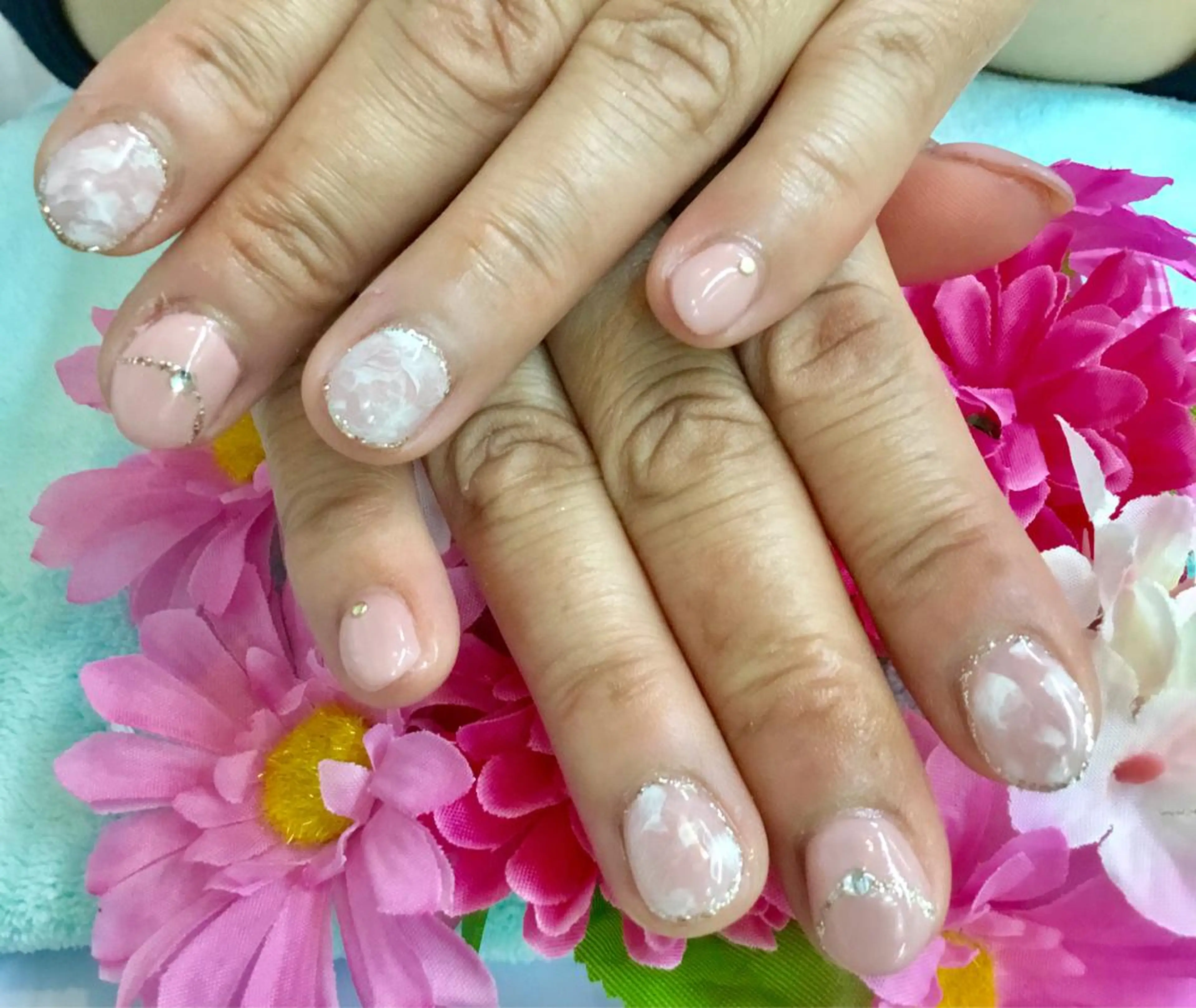 ネイル e.nail所属・和賀井 恵理のネイルデザイン