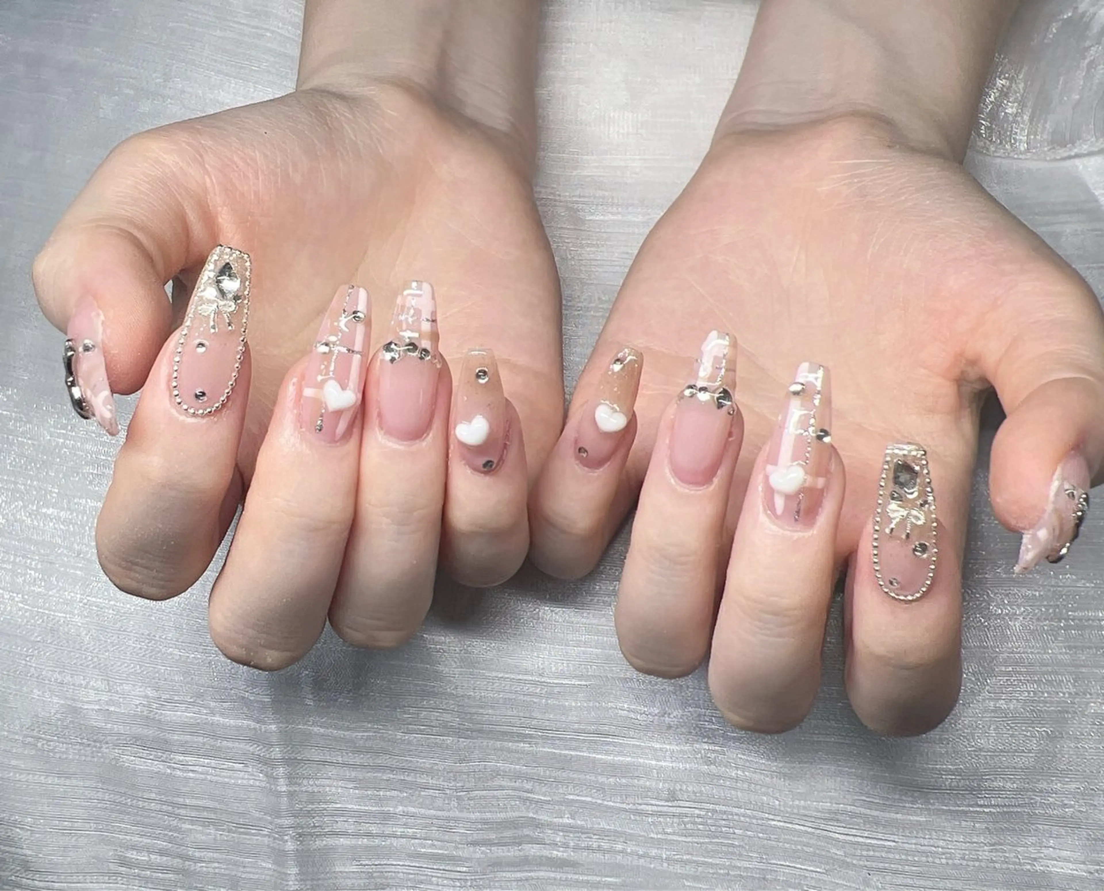 ネイル ハンドネイル Lee Nailsのネイルデザイン