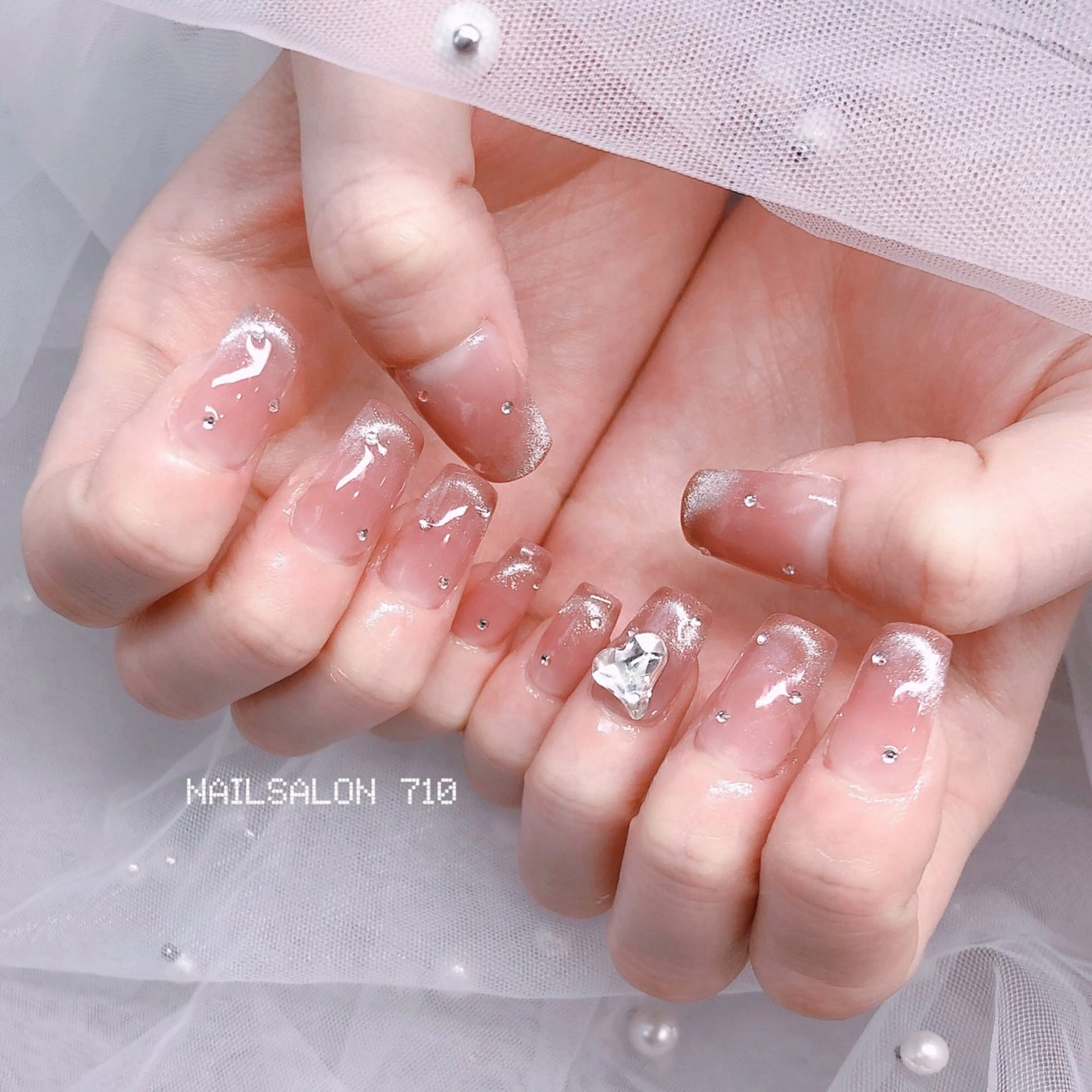 ネイル ハンドネイル フットネイル ナナイチゼロ I.Naoのネイルデザイン