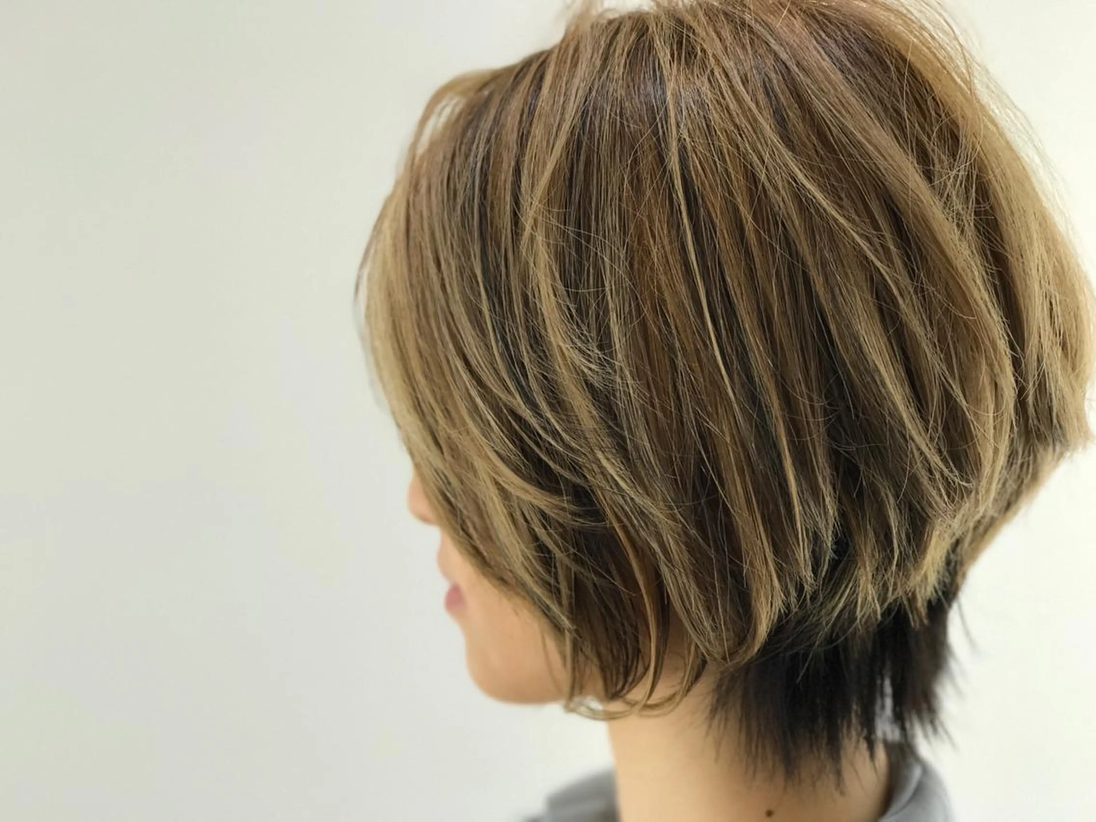 ショート ハイライト Strawberry所属・原田 志保のヘアスタイル