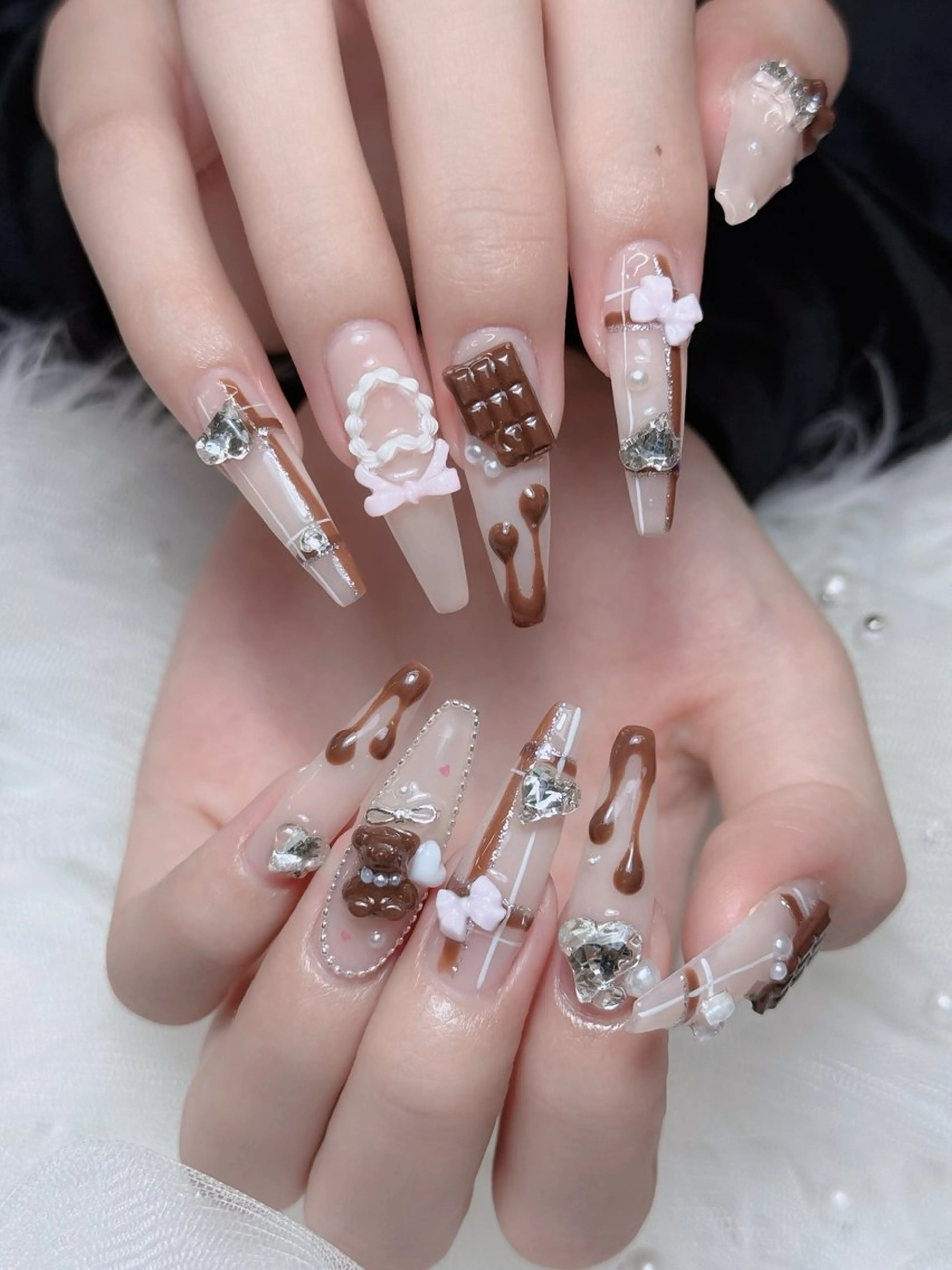 ネイル オーロラネイル チークネイル フットネイル フレンチネイル 韓国ネイル ハンドネイル Lumi Nailのネイルデザイン