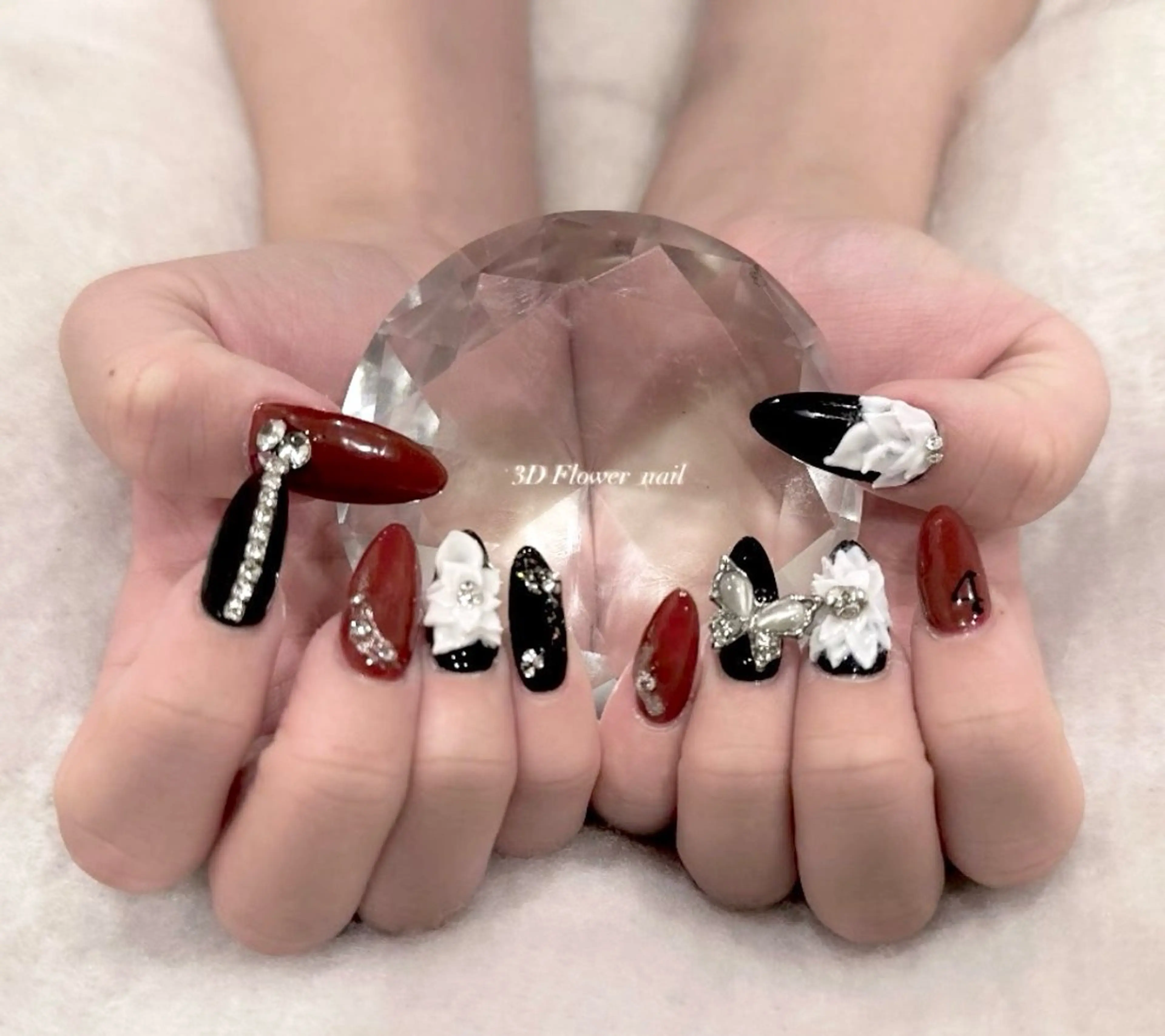 ネイル private salon le'a所属・le'a スタッフのネイルデザイン